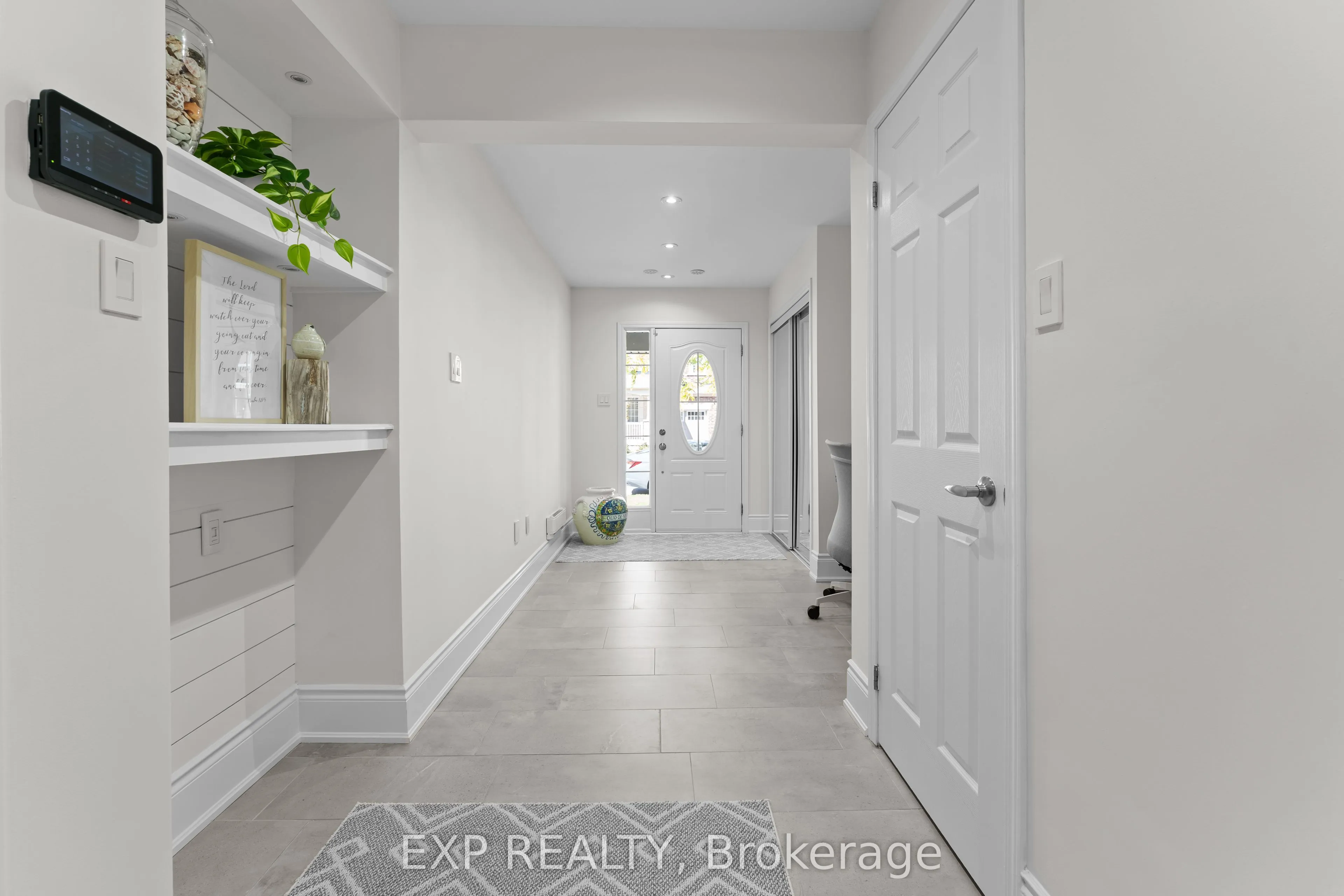 292 Reis Place