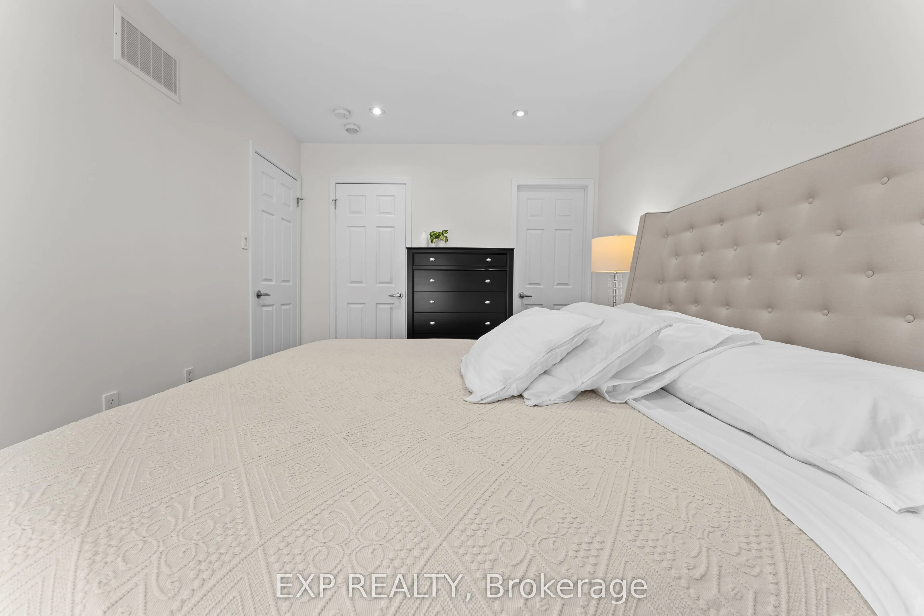 292 Reis Place