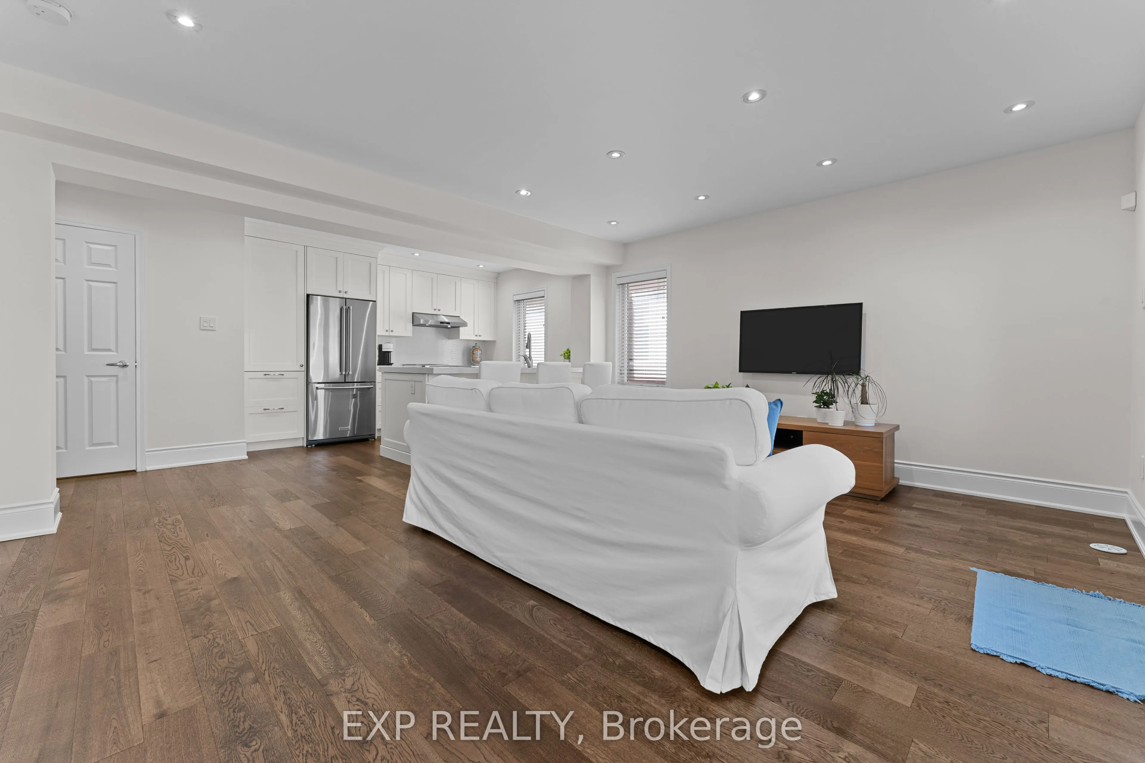 292 Reis Place