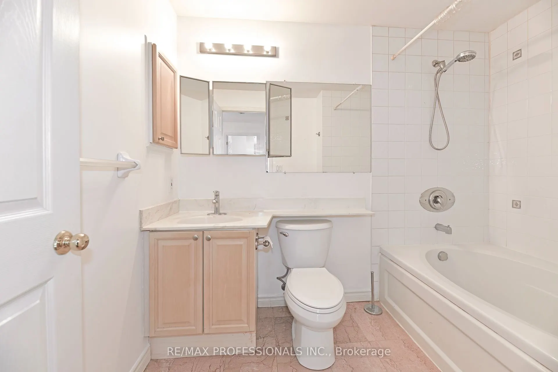 935 Royal York Road, #205
