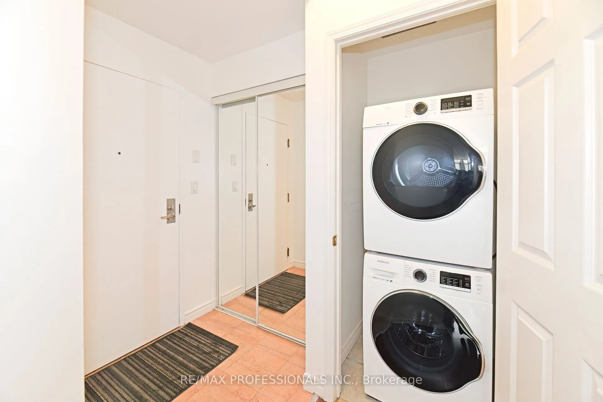 935 Royal York Road, #205