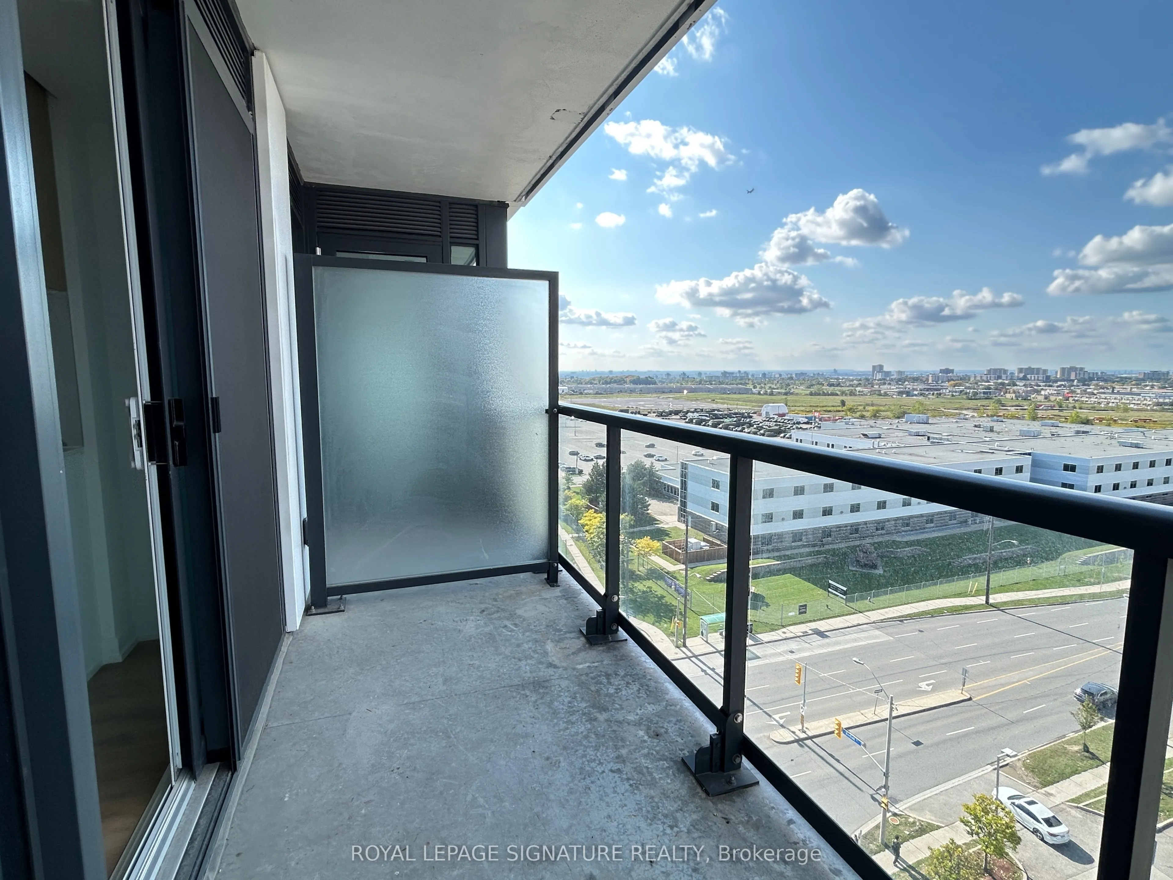 1100 Sheppard Avenue W, #1227
