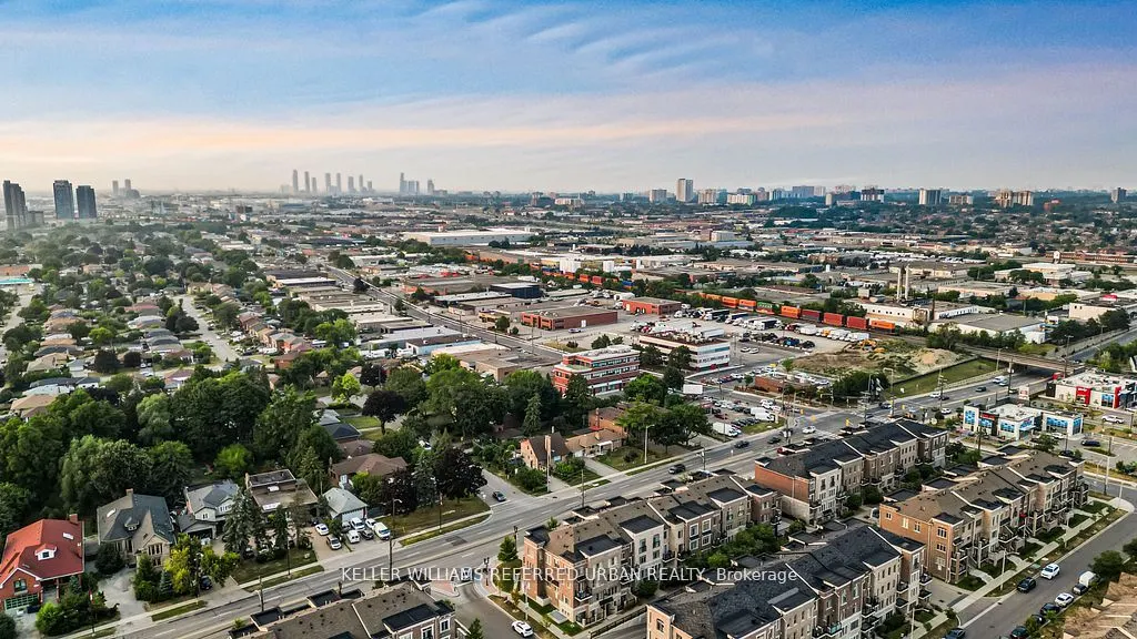2335 Sheppard Avenue W, #14