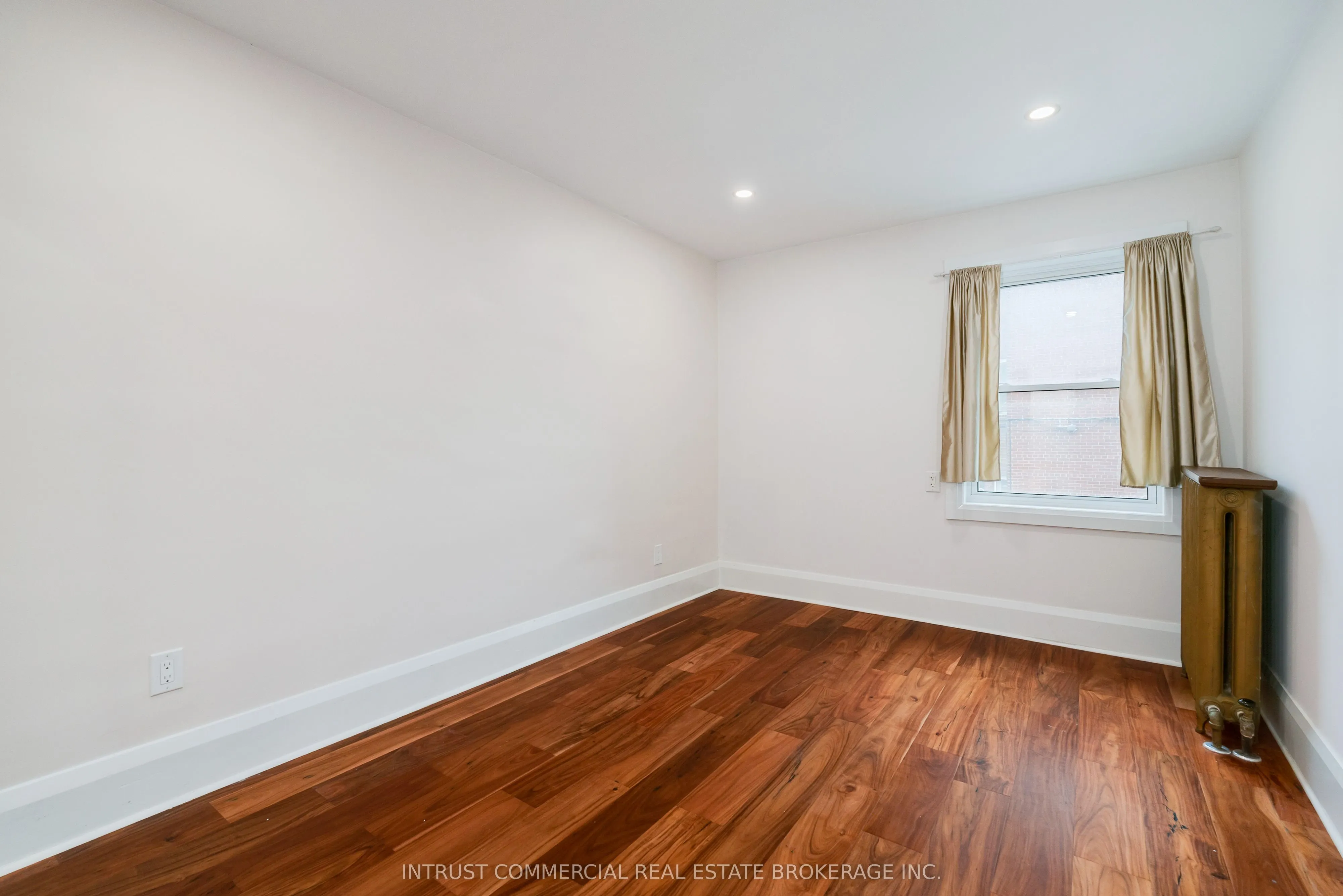 11 High Park Avenue, #2nd Floor