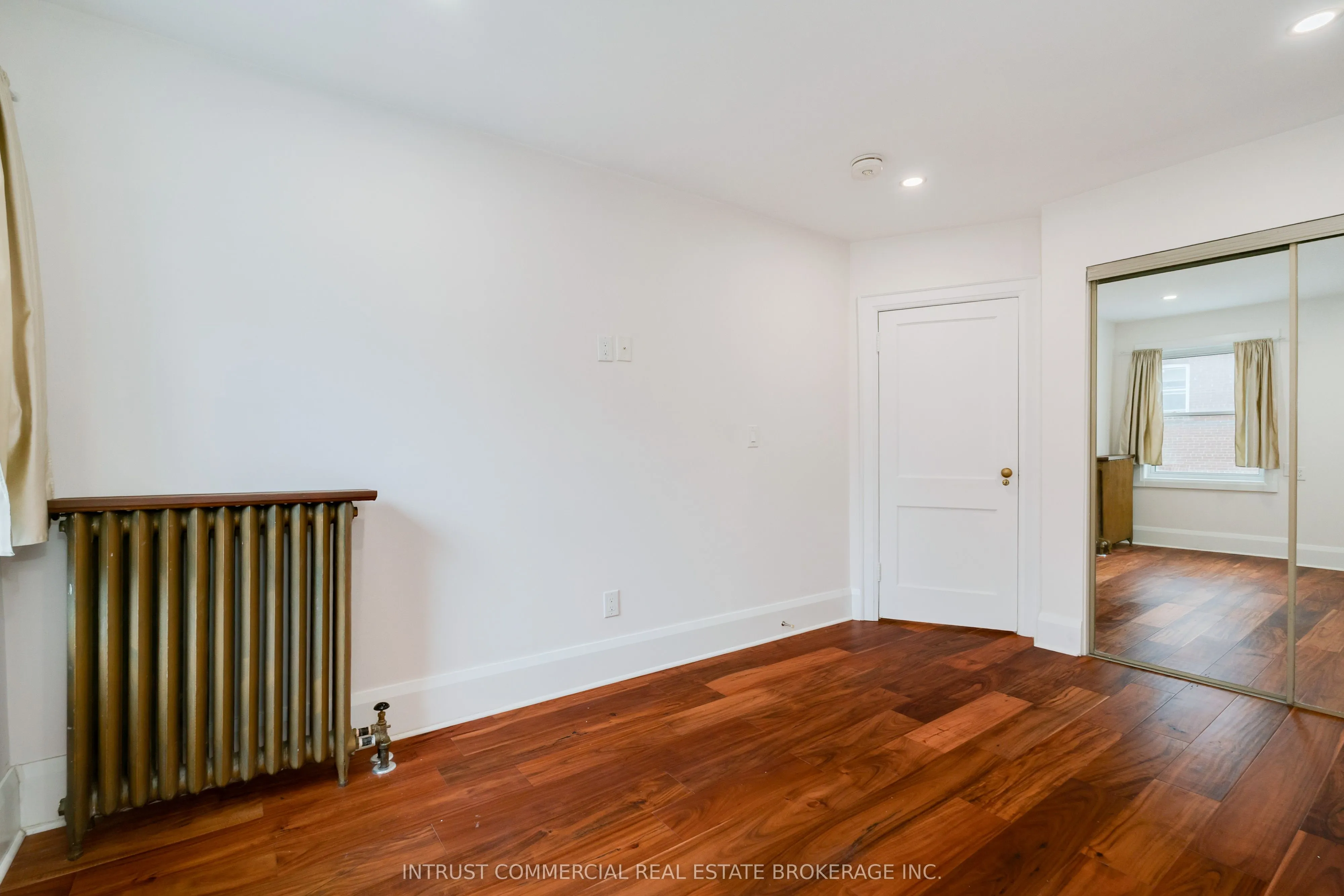 11 High Park Avenue, #2nd Floor