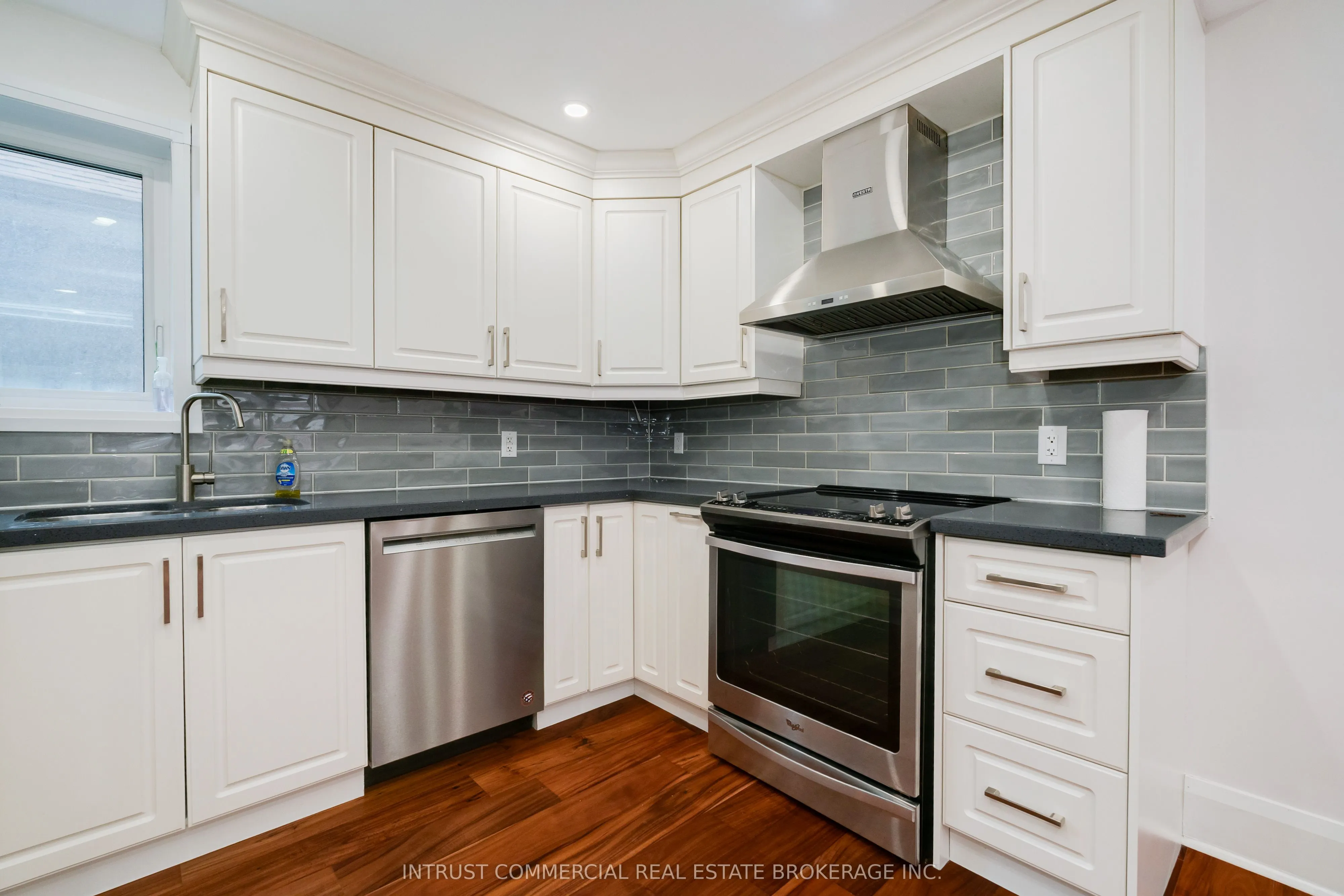 11 High Park Avenue, #2nd Floor