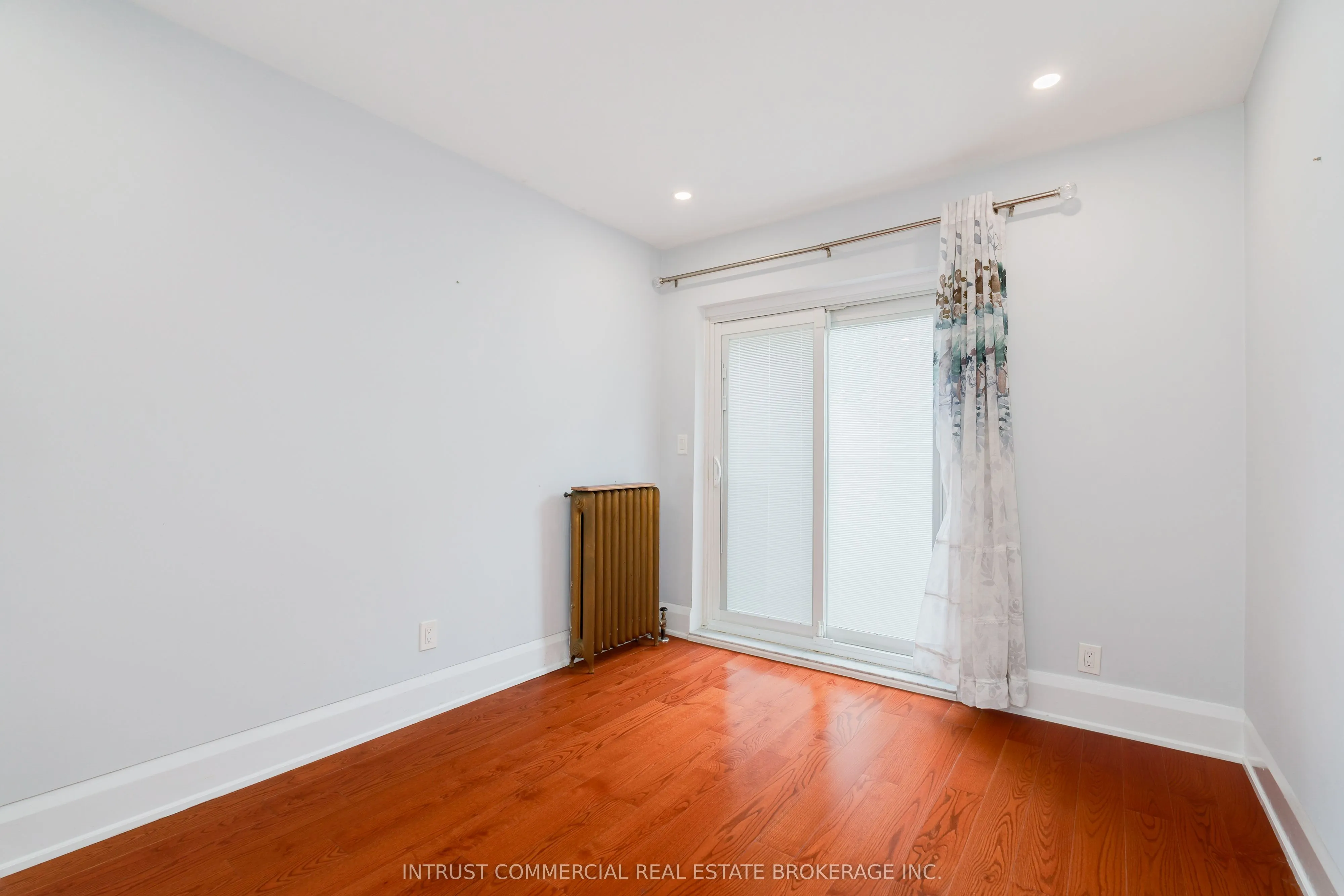 11 High Park Avenue, #Main Floor