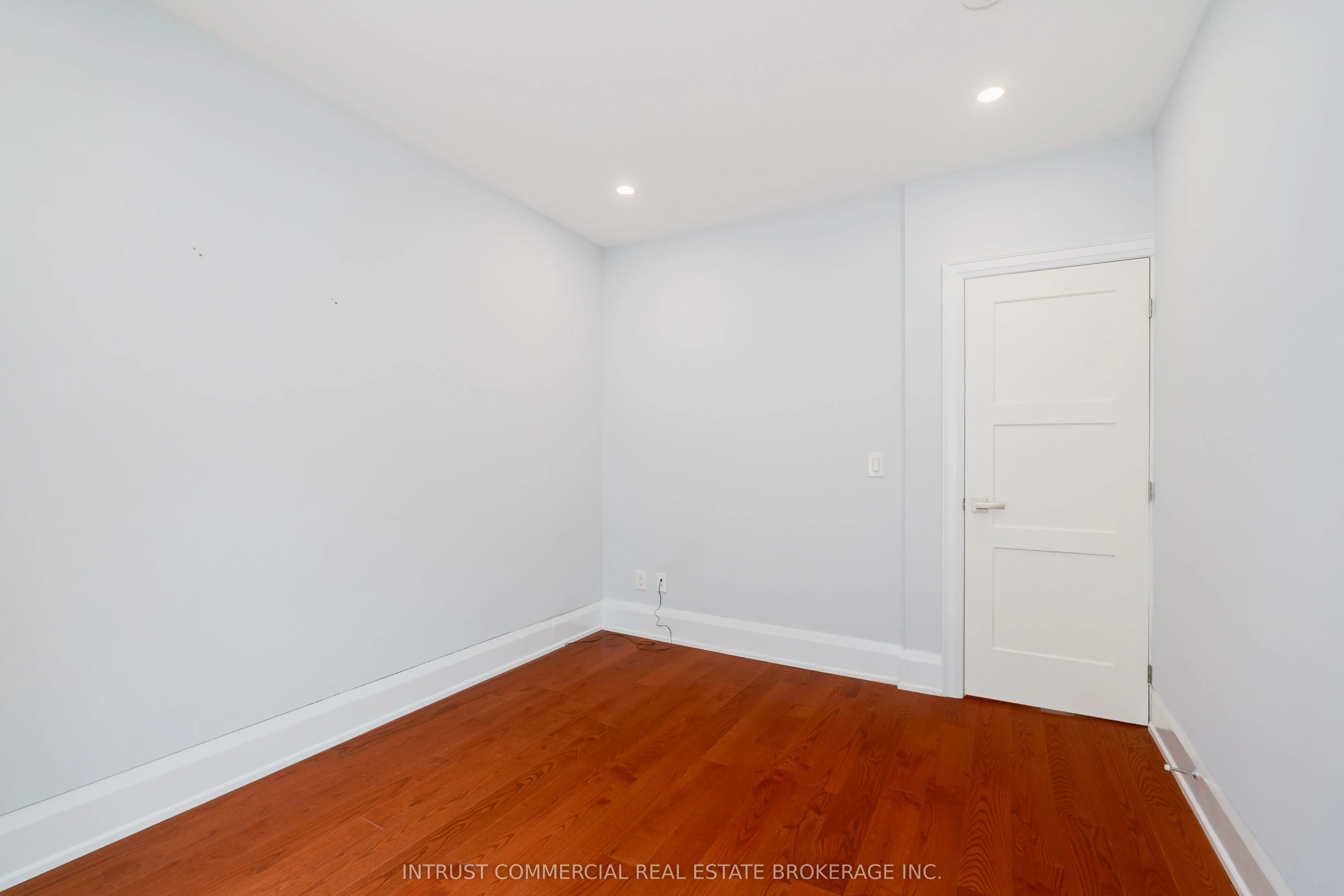 11 High Park Avenue, #Main Floor