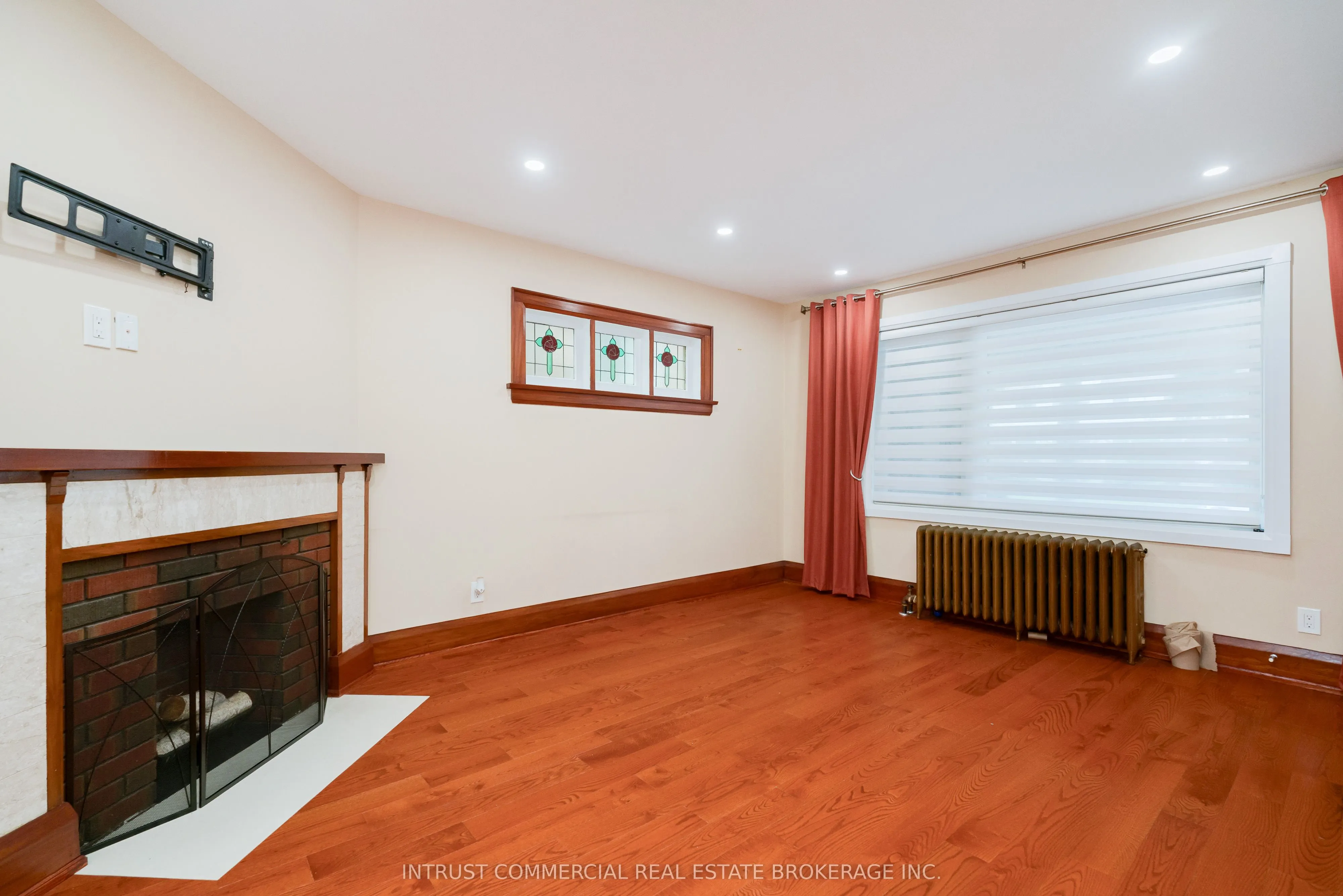 11 High Park Avenue, #Main Floor