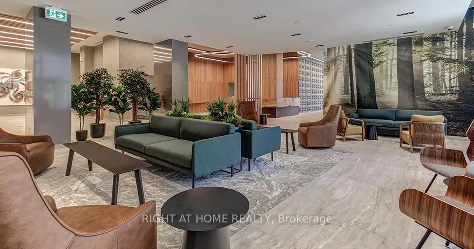 2485 Eglinton Avenue N, #1111