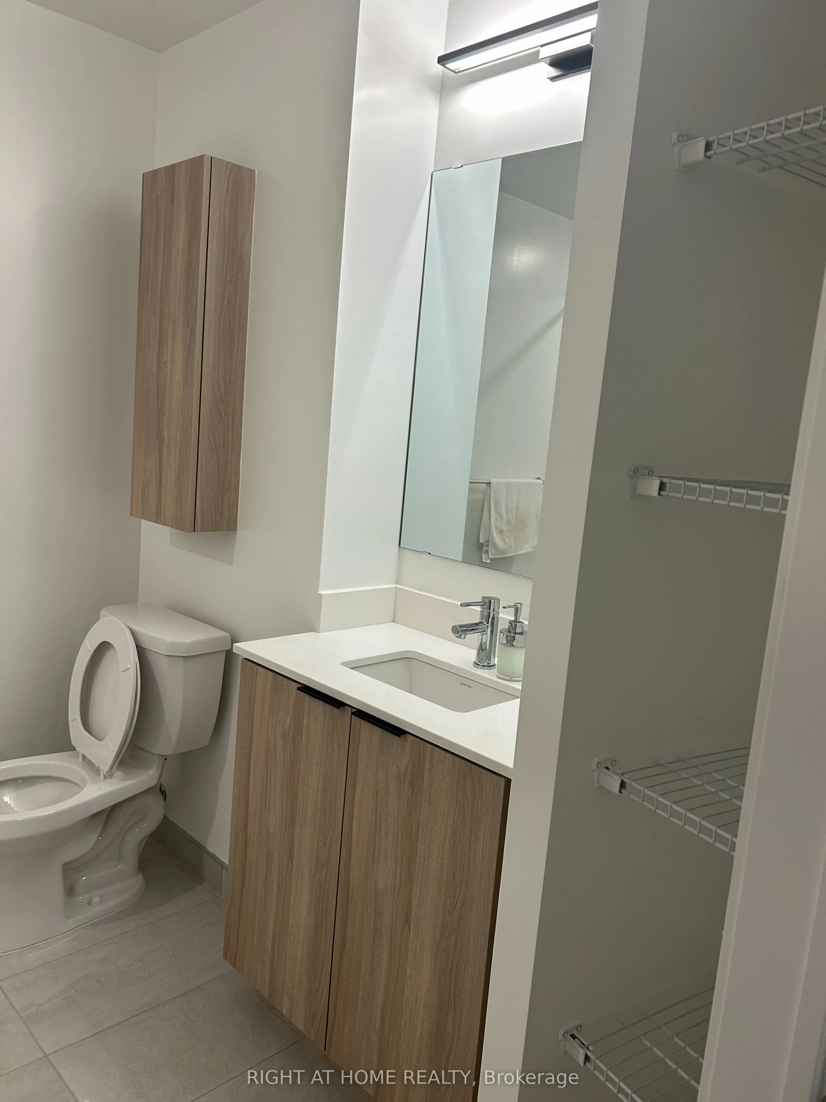 2485 Eglinton Avenue N, #1111