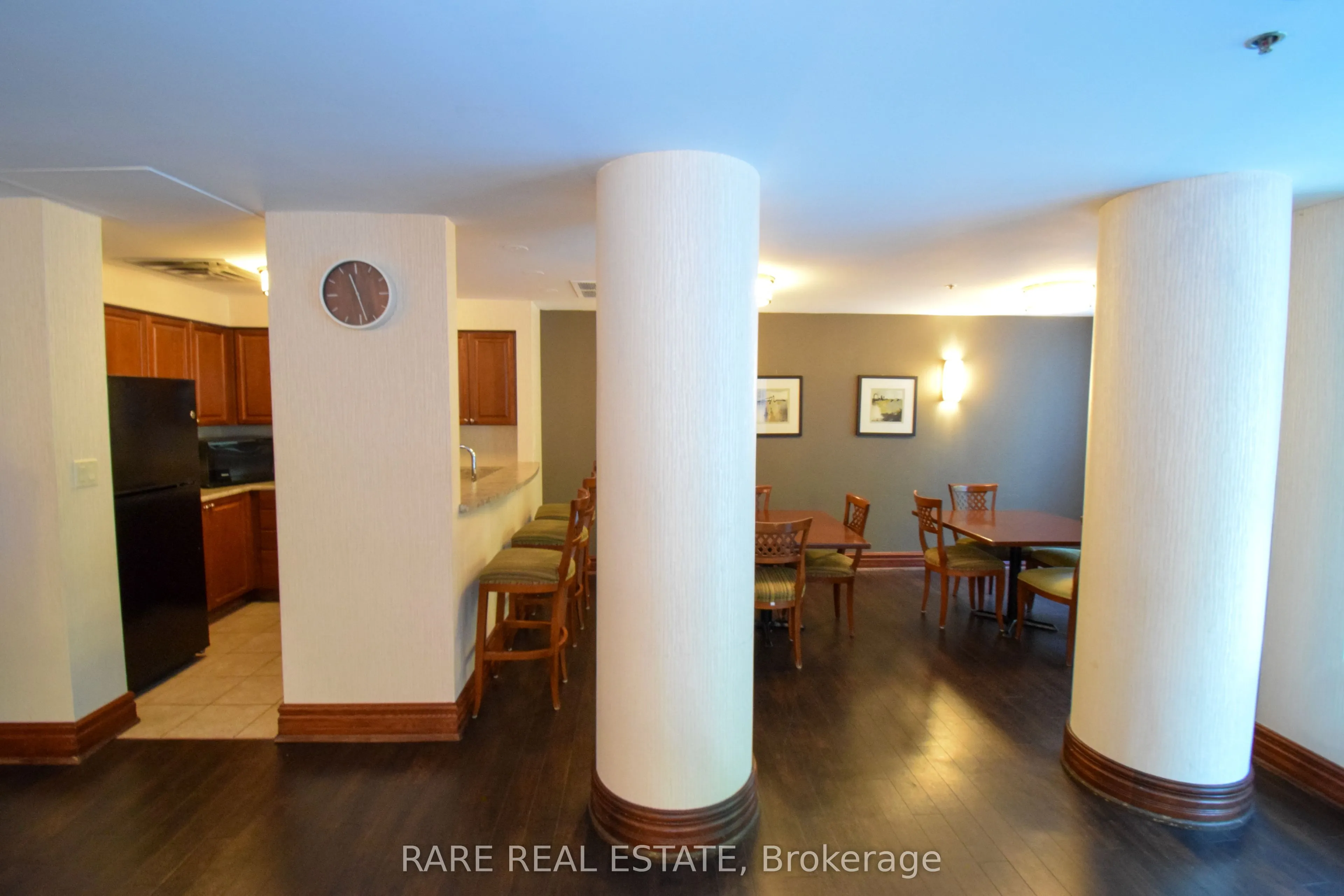 2545 Erin Centre Boulevard, #509
