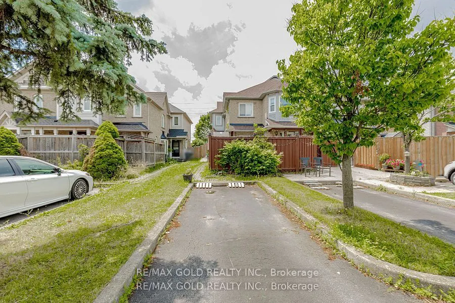 139 Chipmunk Crescent