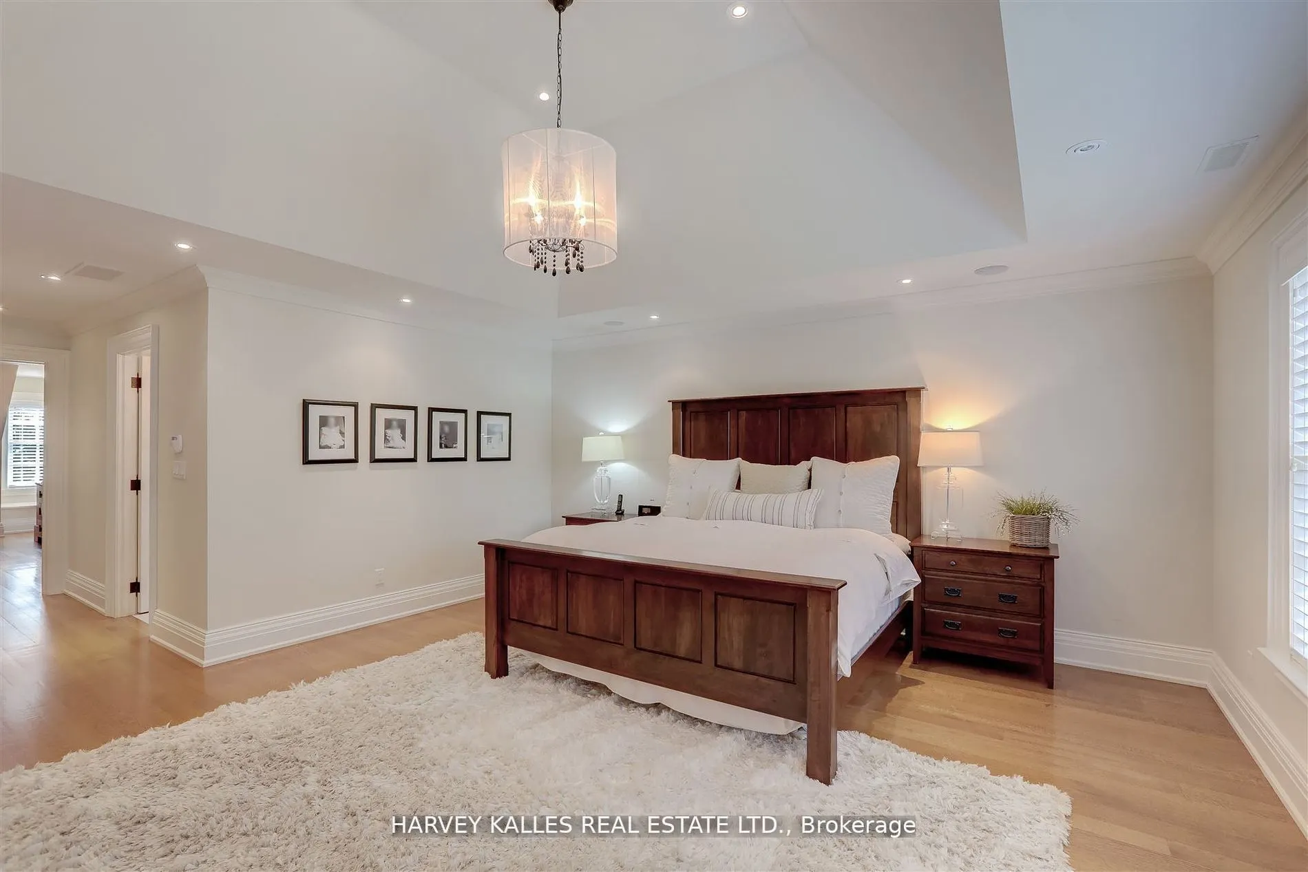 1199 Tecumseh Park Crescent