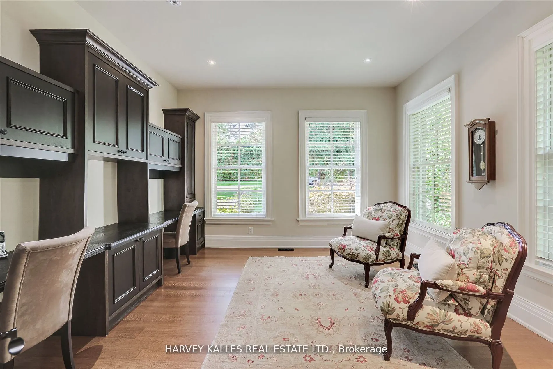 1199 Tecumseh Park Crescent