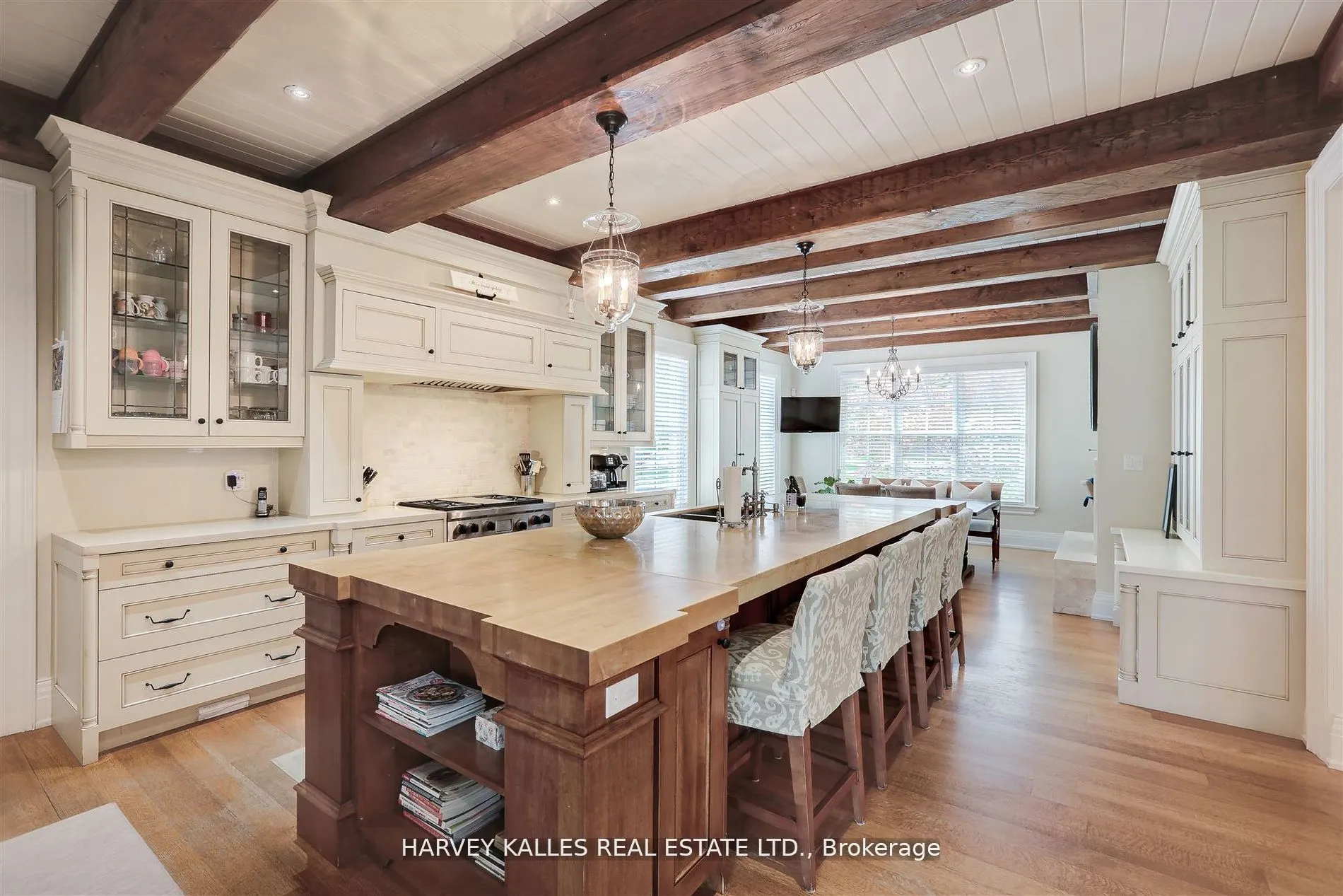 1199 Tecumseh Park Crescent