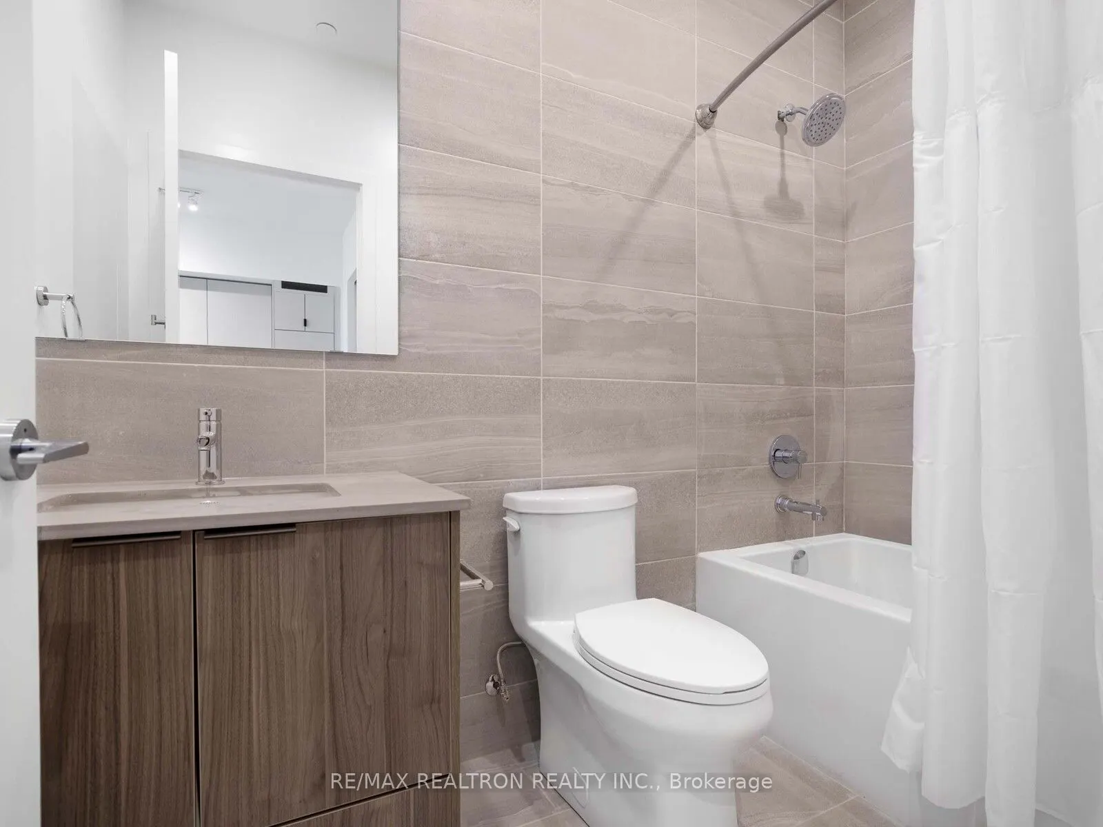 722 Marlee Avenue, #405
