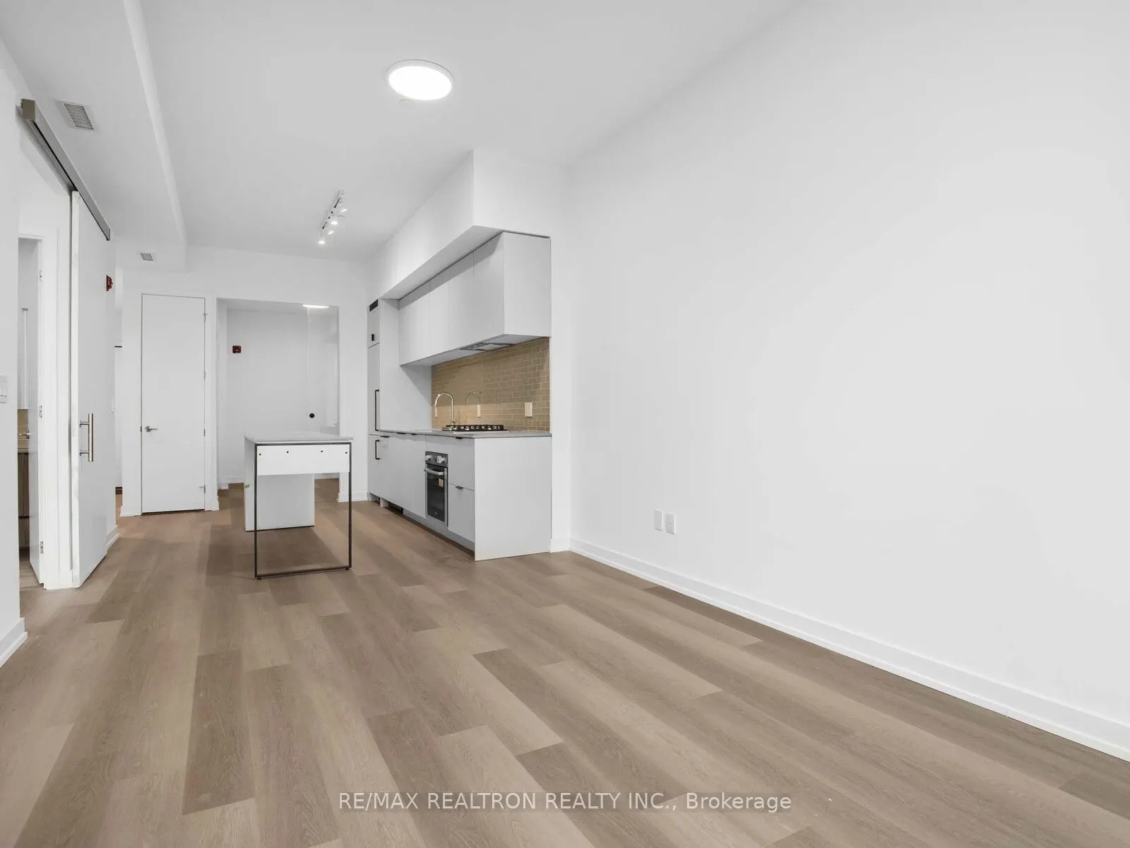 722 Marlee Avenue, #405