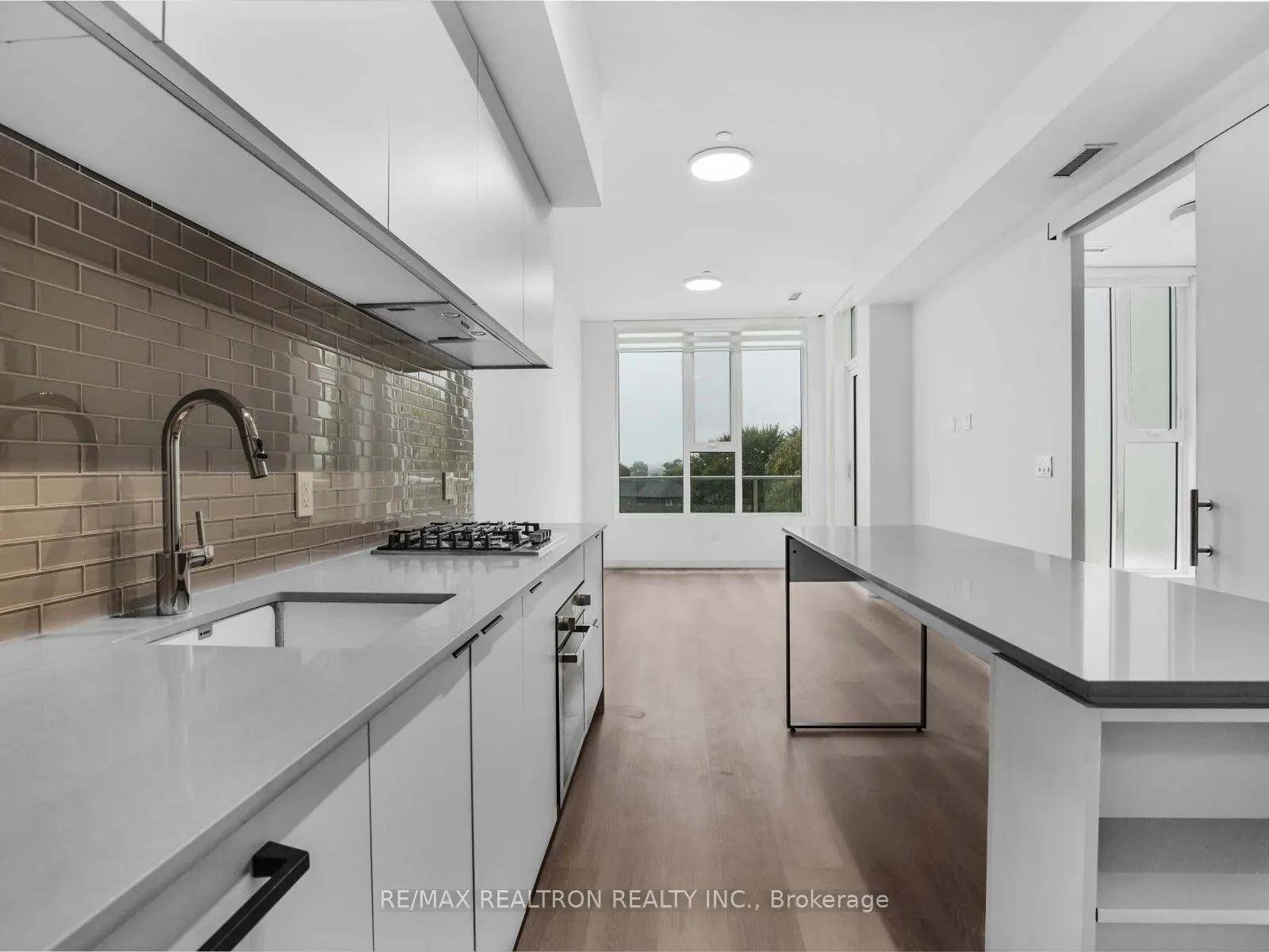 722 Marlee Avenue, #405