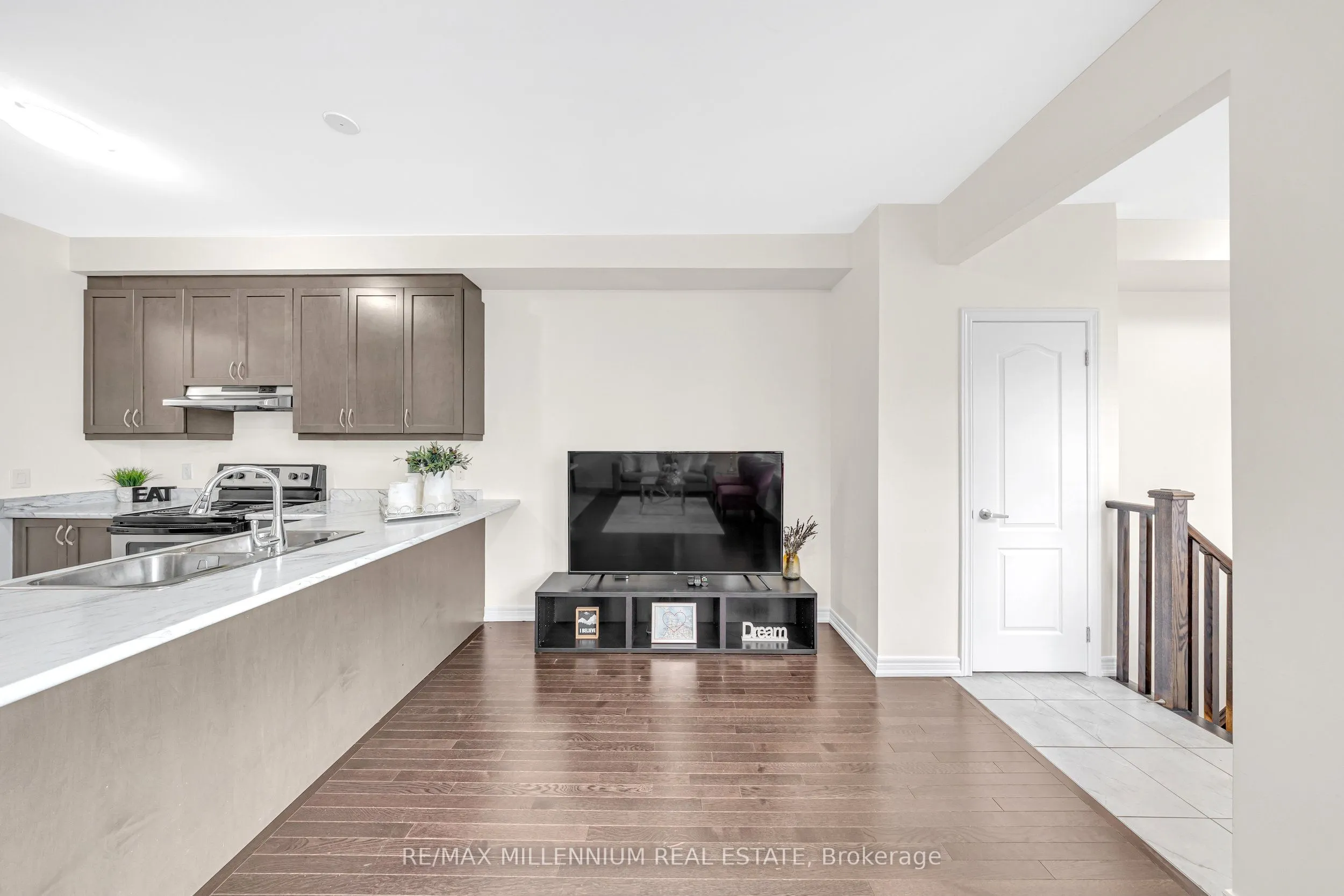 86 Saint Dennis Road