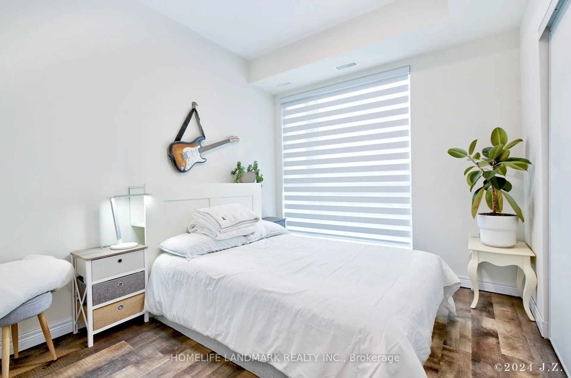 2370 Khalsa Gate W, #308