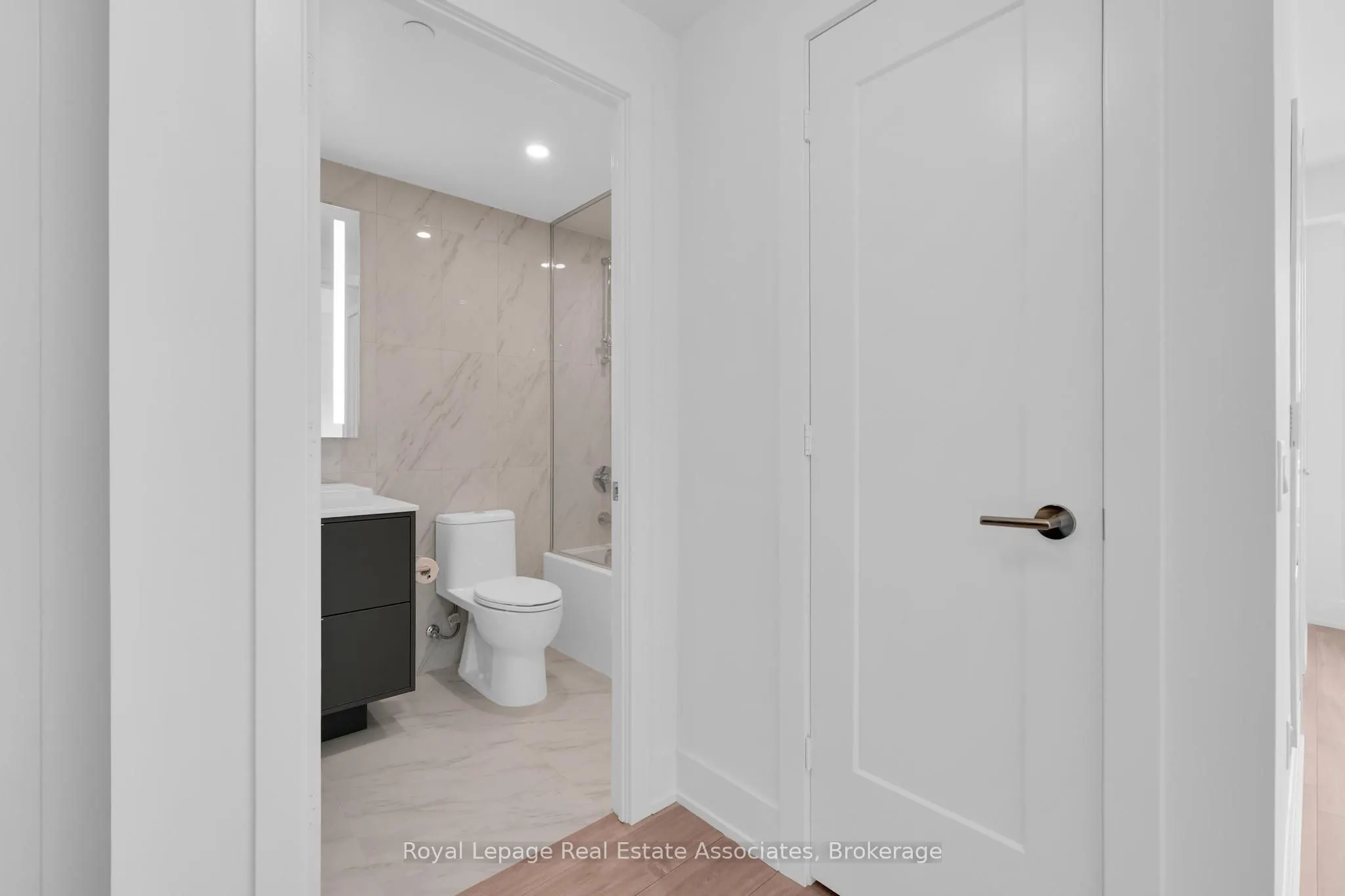 259 The Kingsway, #310