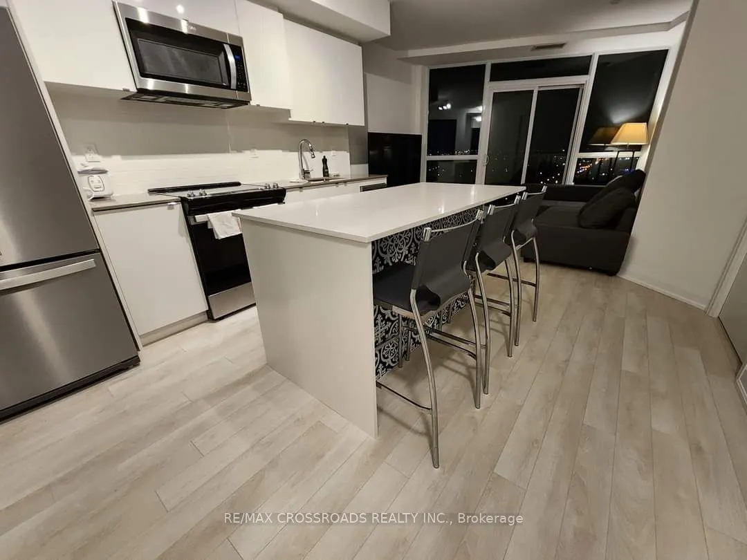 1461 Lawrence Avenue W, #2105