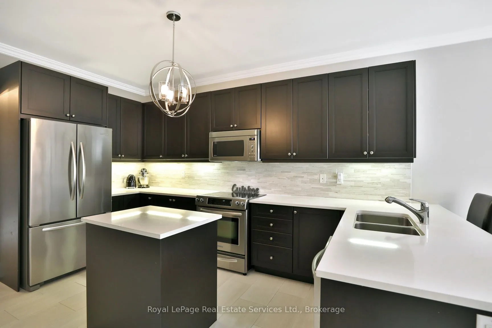 2473 Thornfield Common