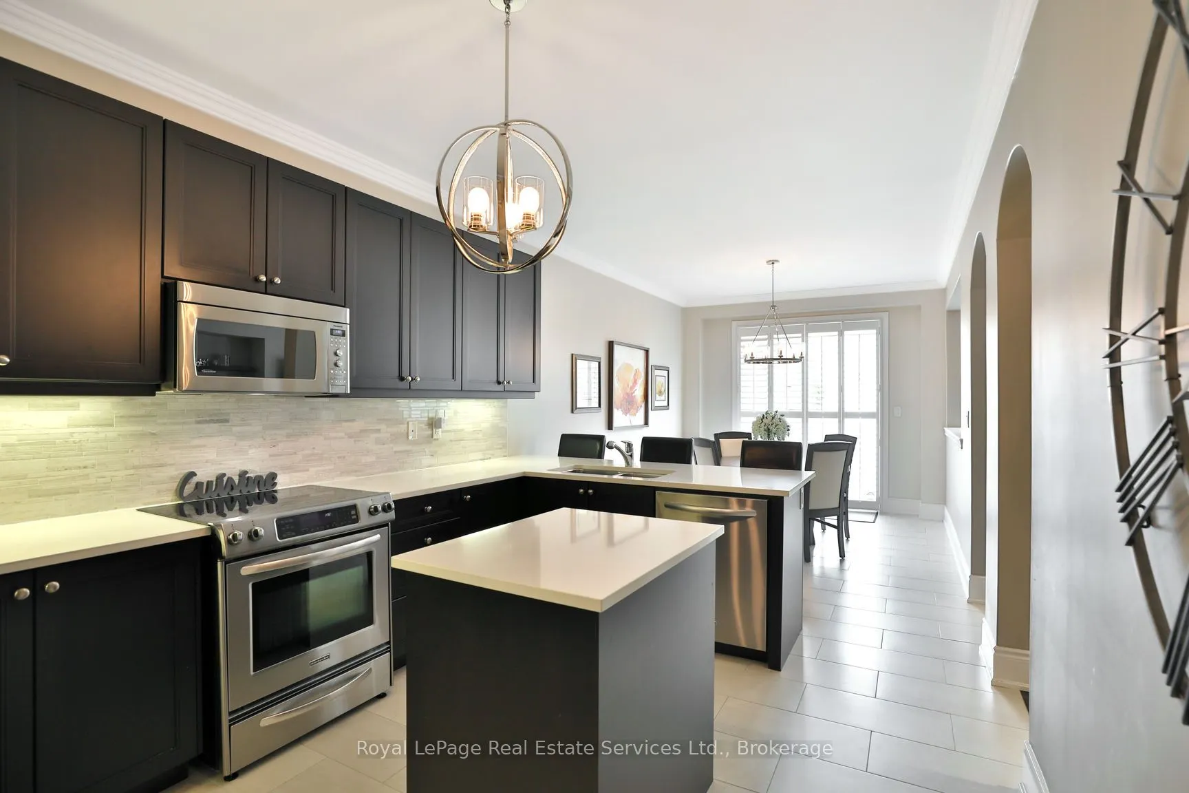 2473 Thornfield Common