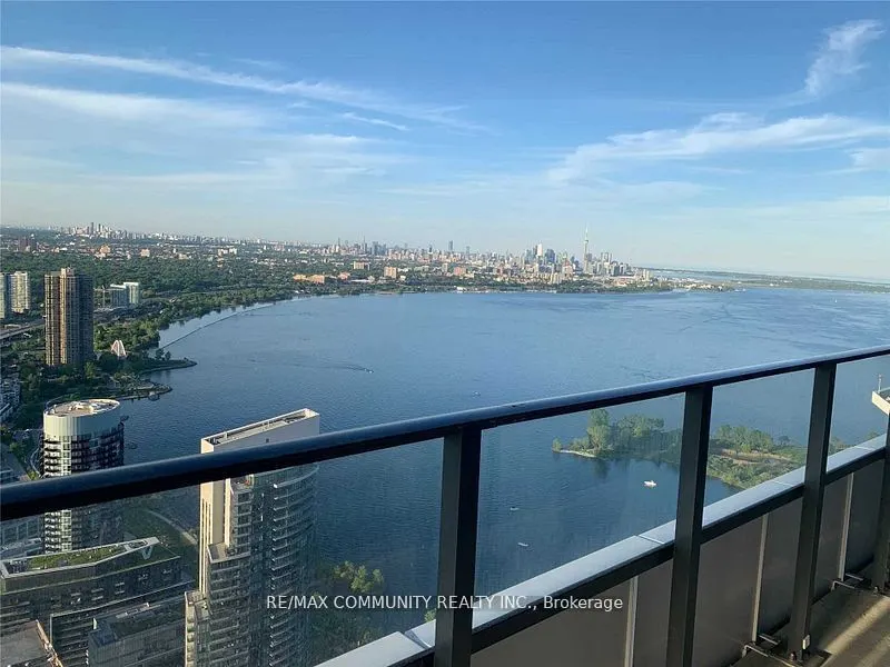 30 Shore Breeze Drive, #6103