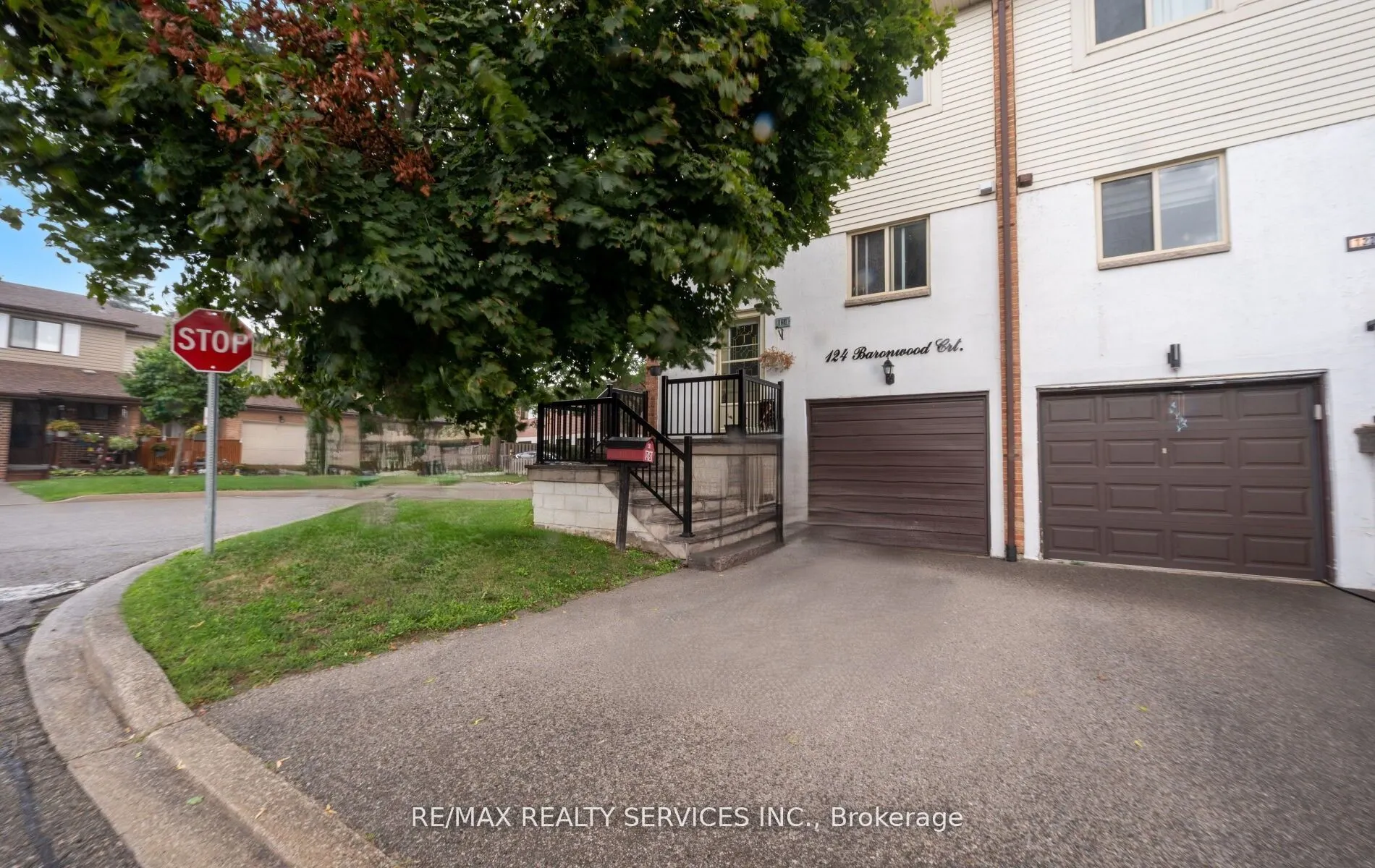 124 Baronwood Court, #124
