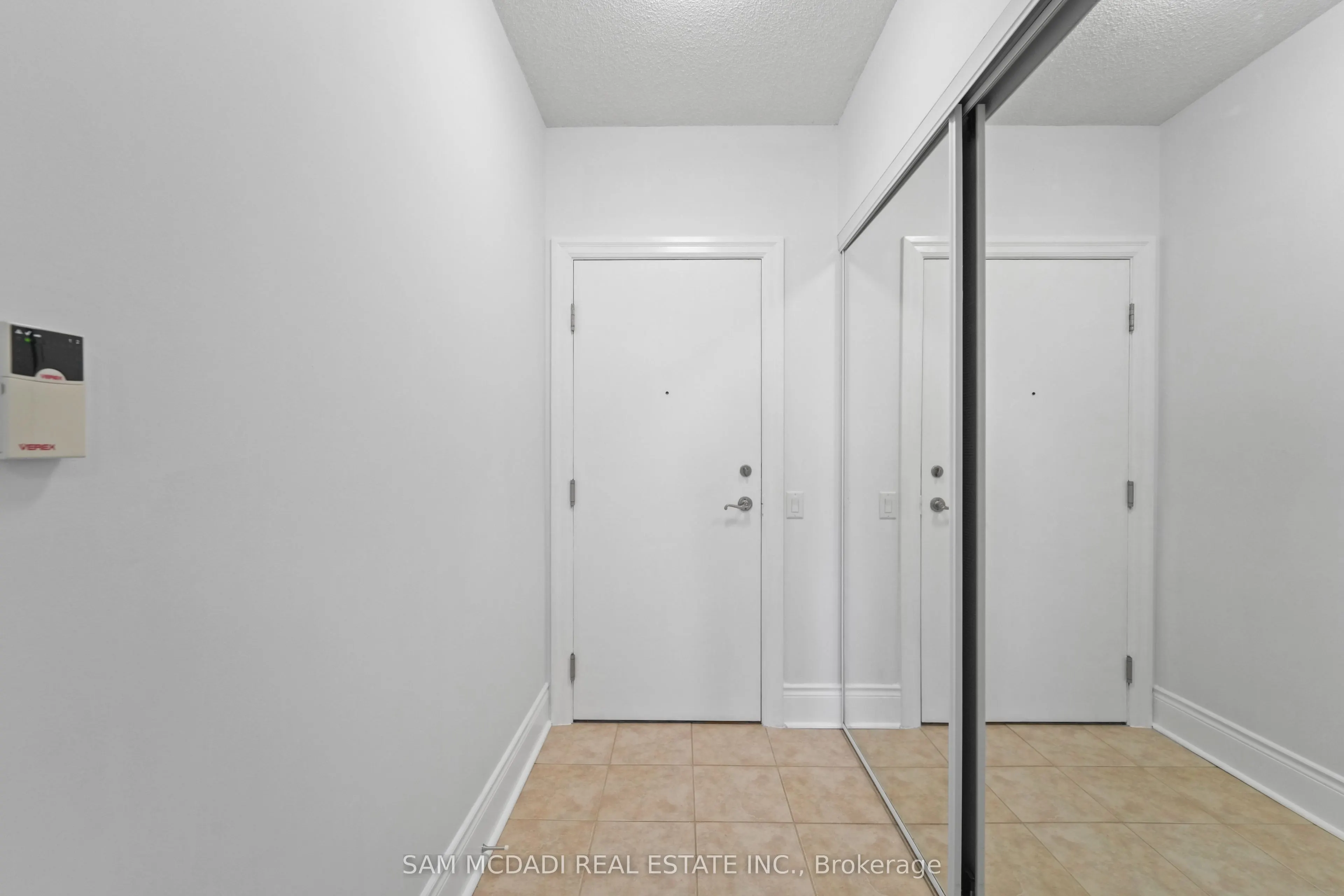 5229 Dundas Street W, #2002