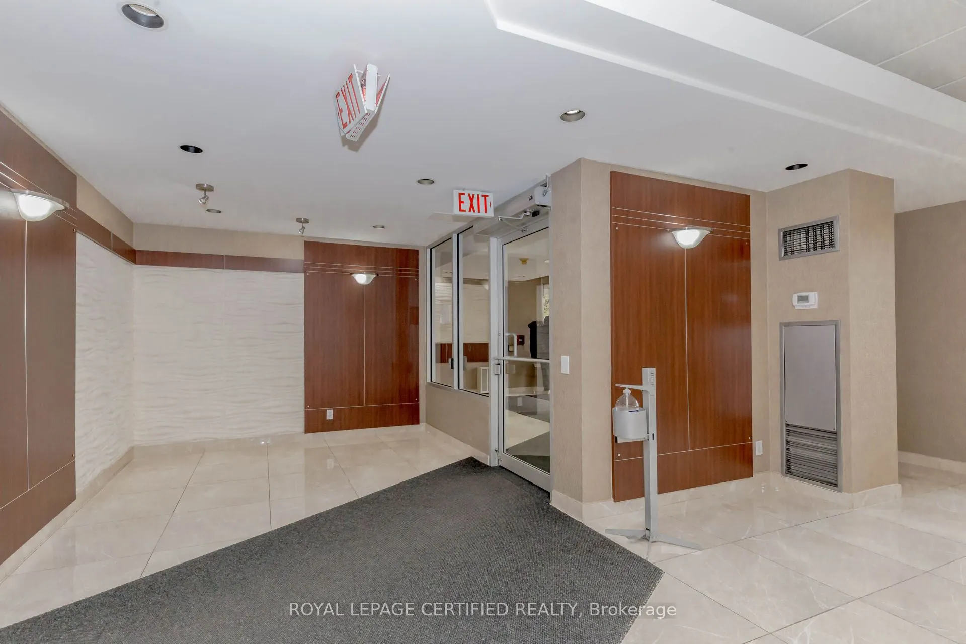135 Hillcrest Avenue, #313
