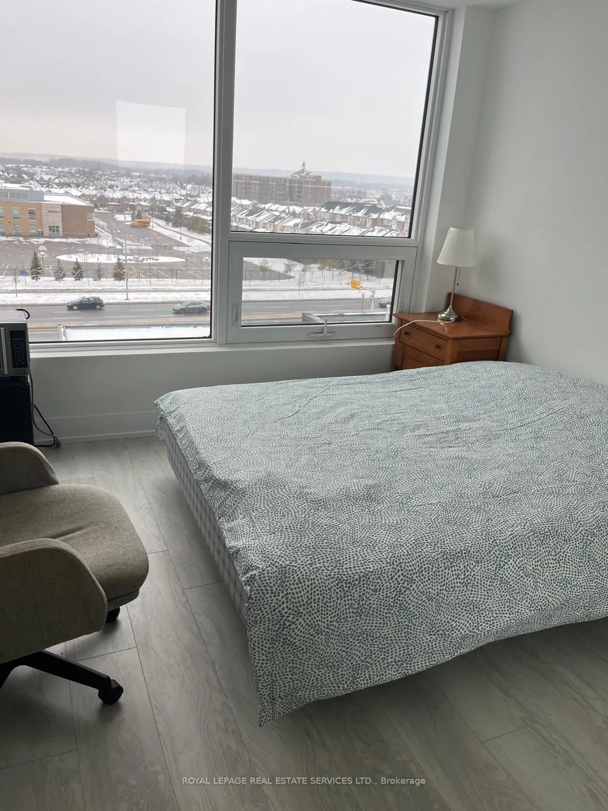 2450 Old Bronte Road, #438