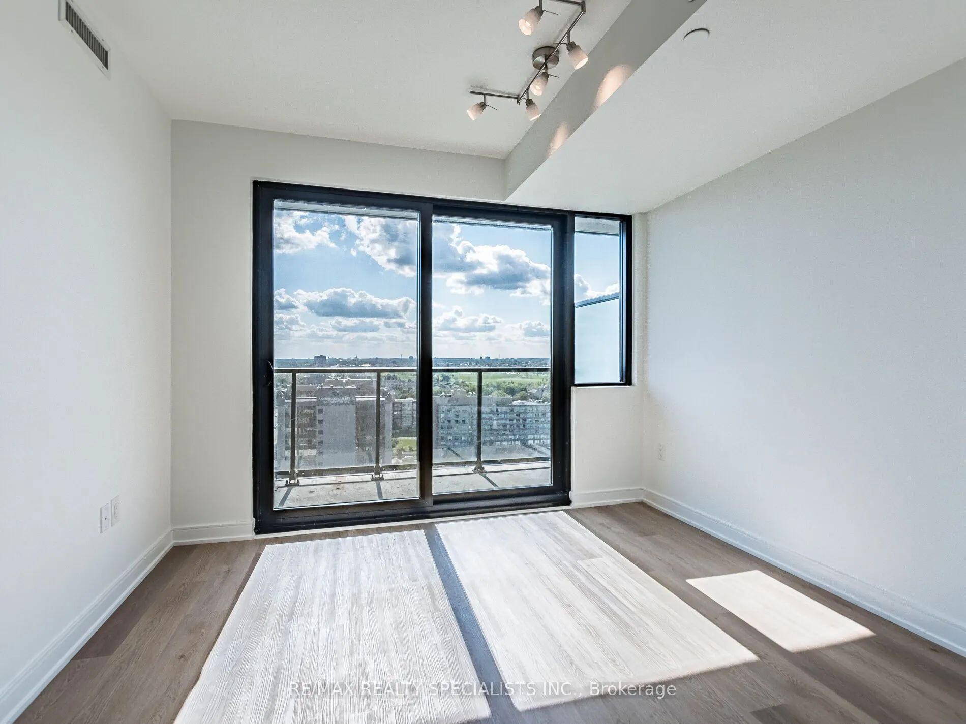 3009 Novar Road, #1703