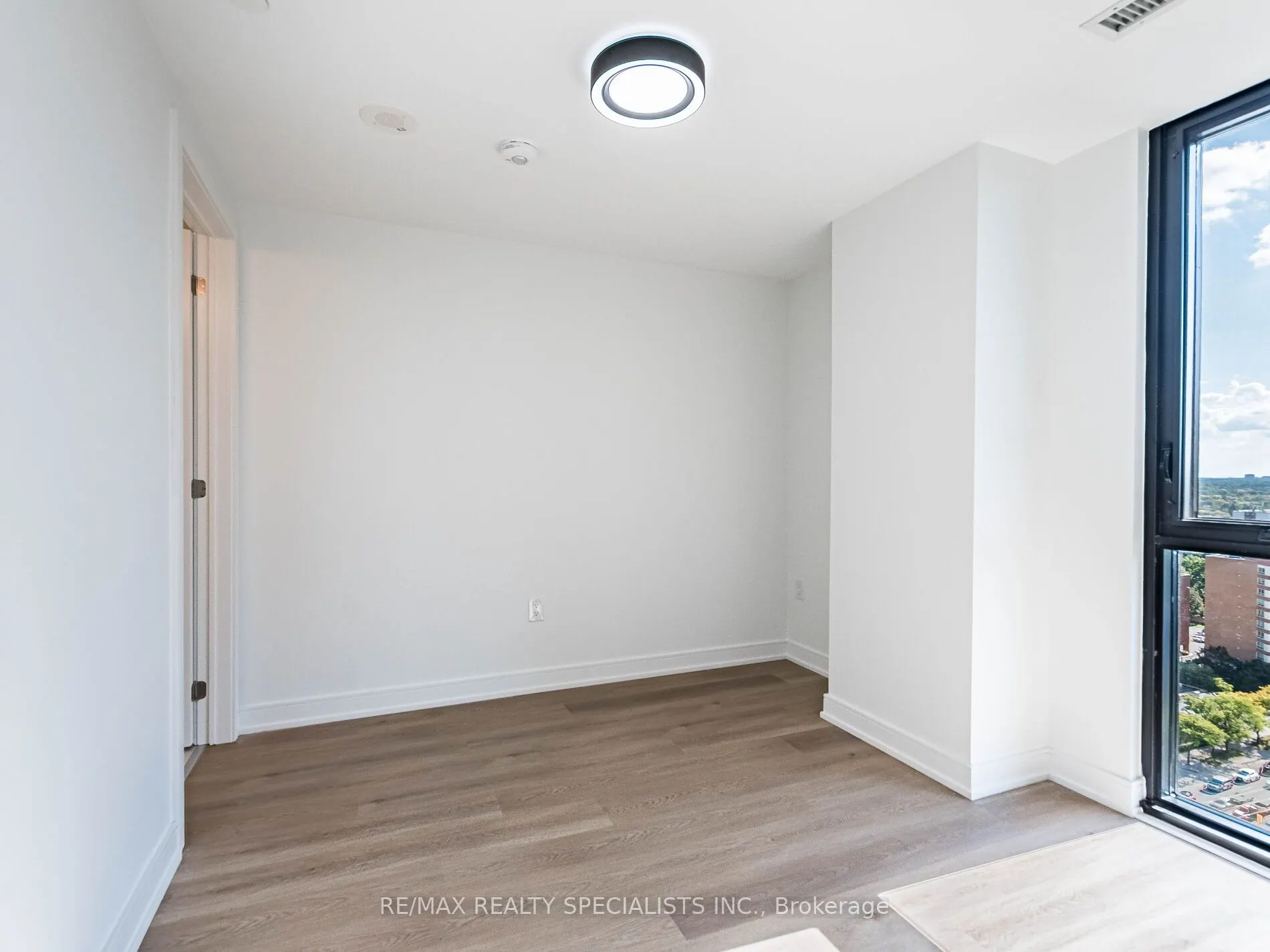 3009 Novar Road, #1703