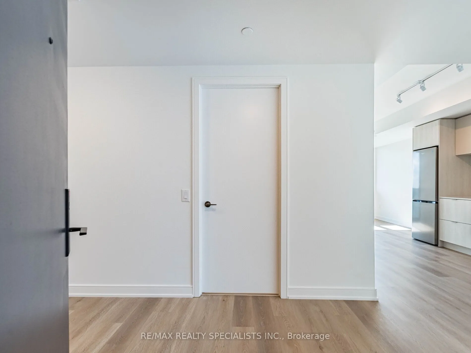 3009 Novar Road, #1703