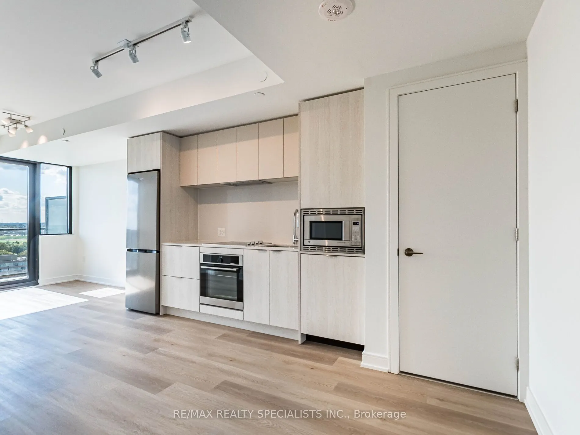 3009 Novar Road, #1703
