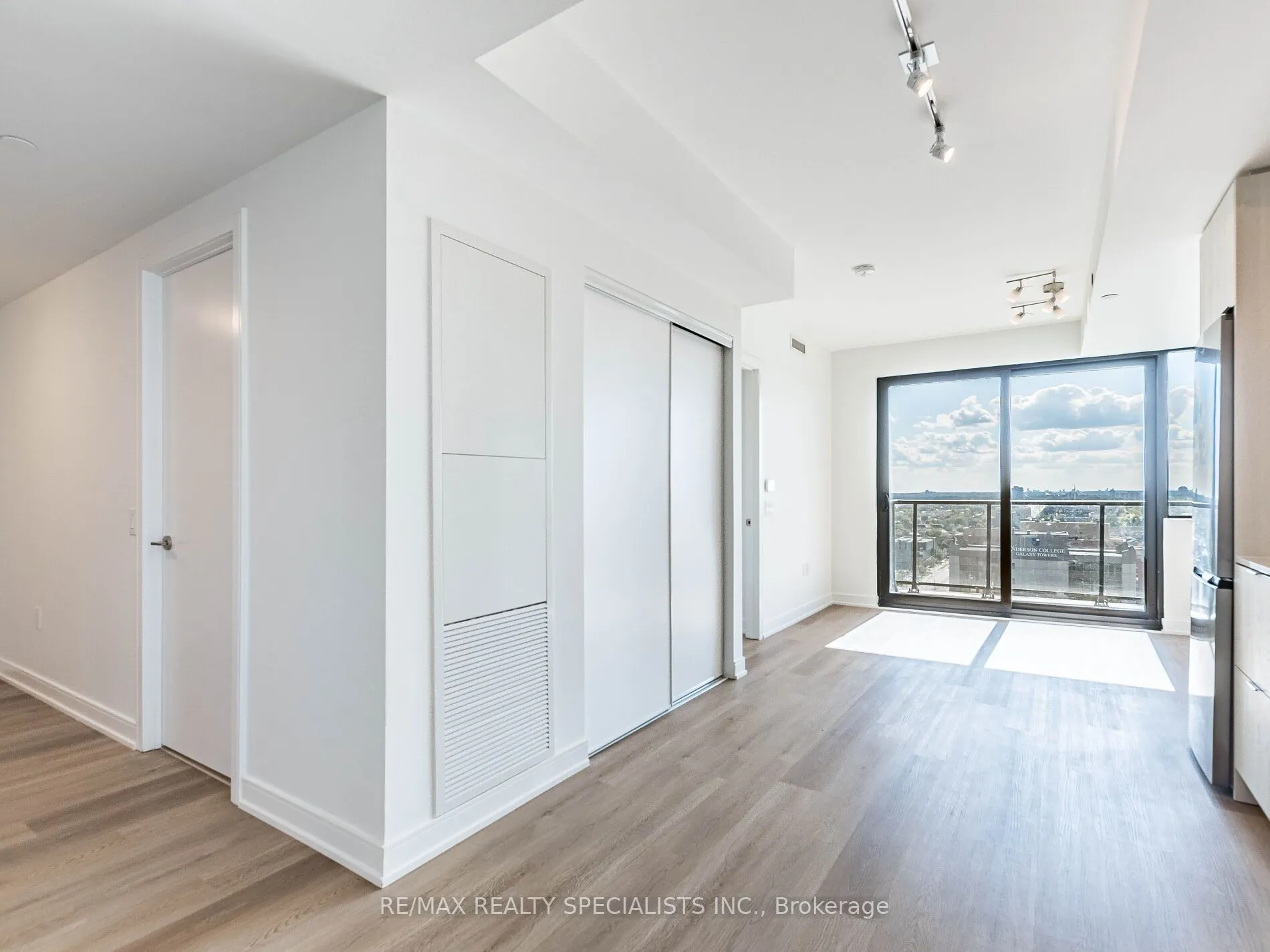 3009 Novar Road, #1703