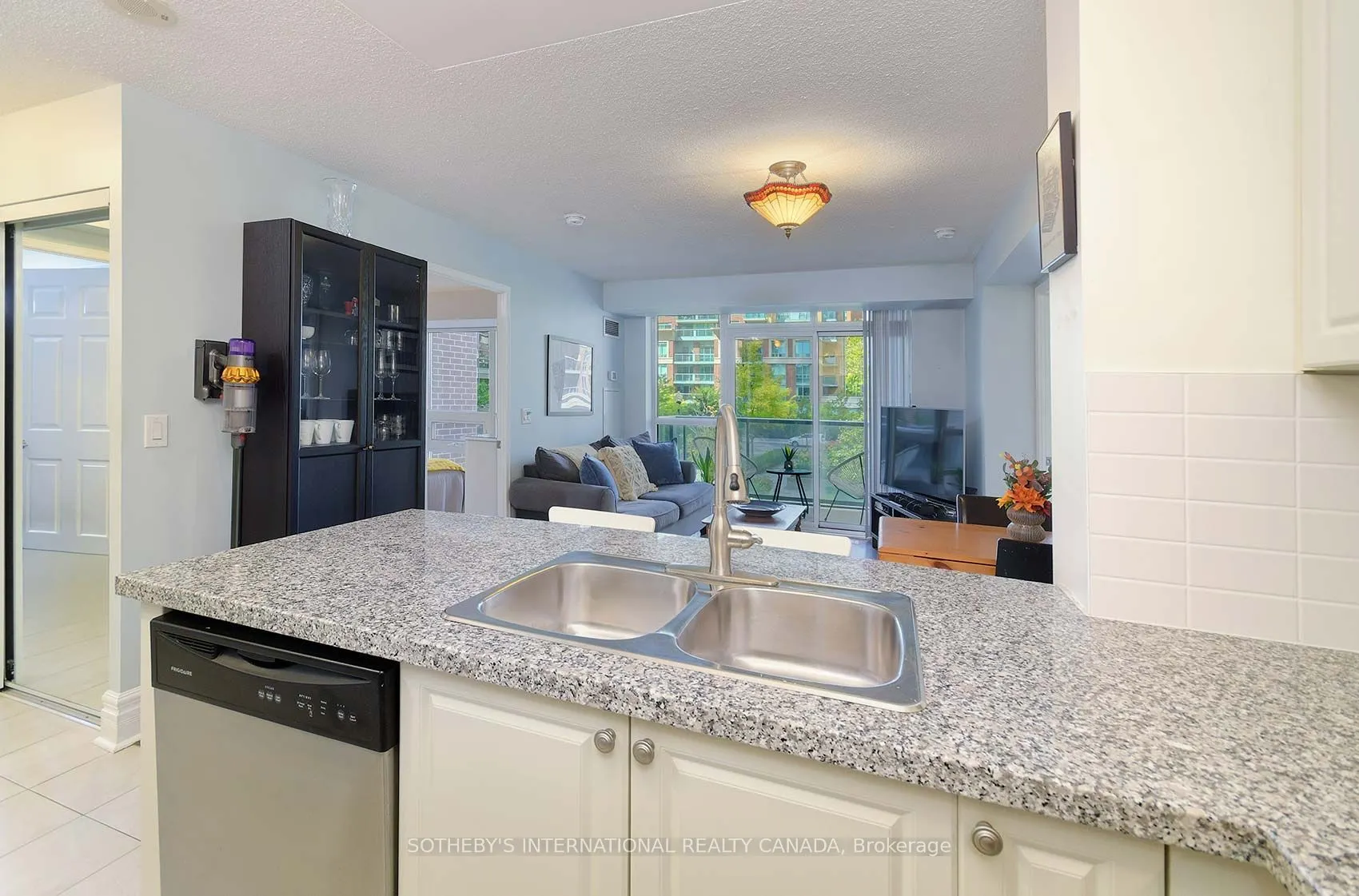 3 Michael Power Place, #208