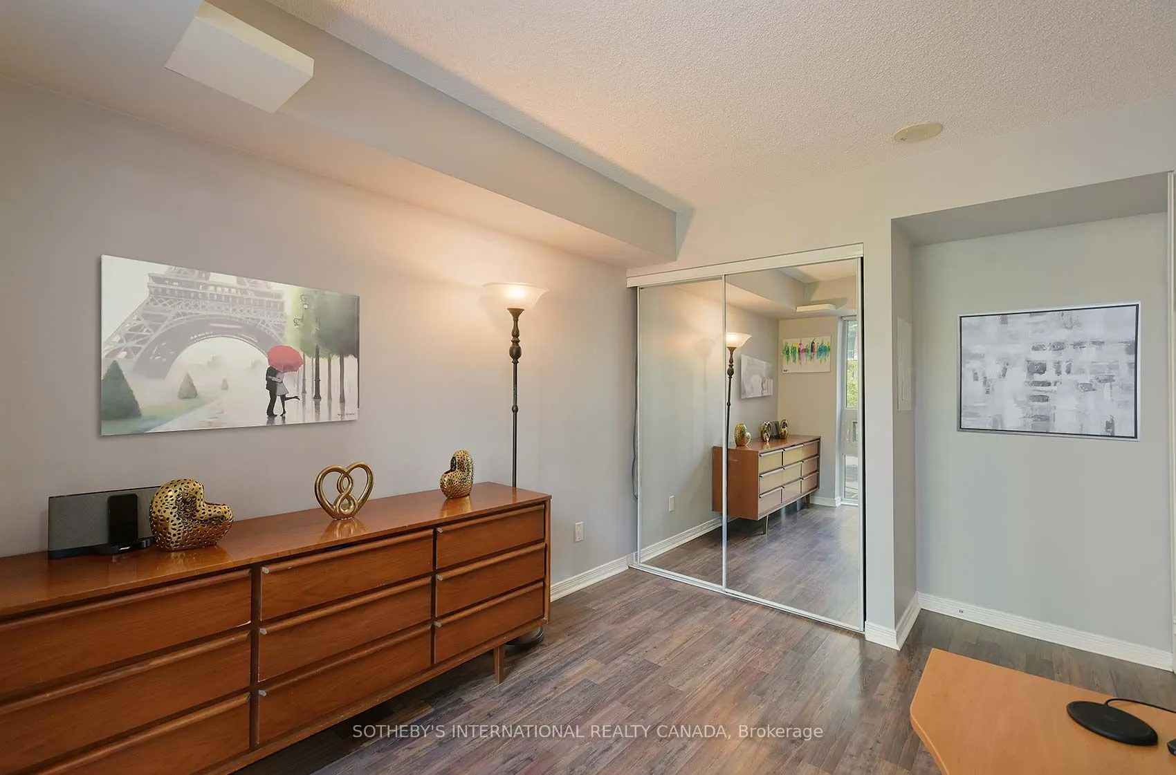 3 Michael Power Place, #208