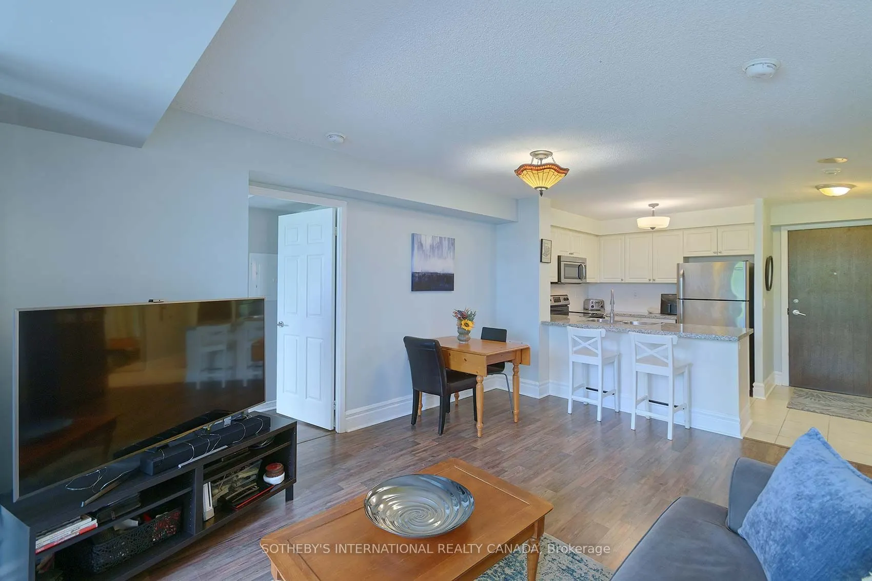 3 Michael Power Place, #208