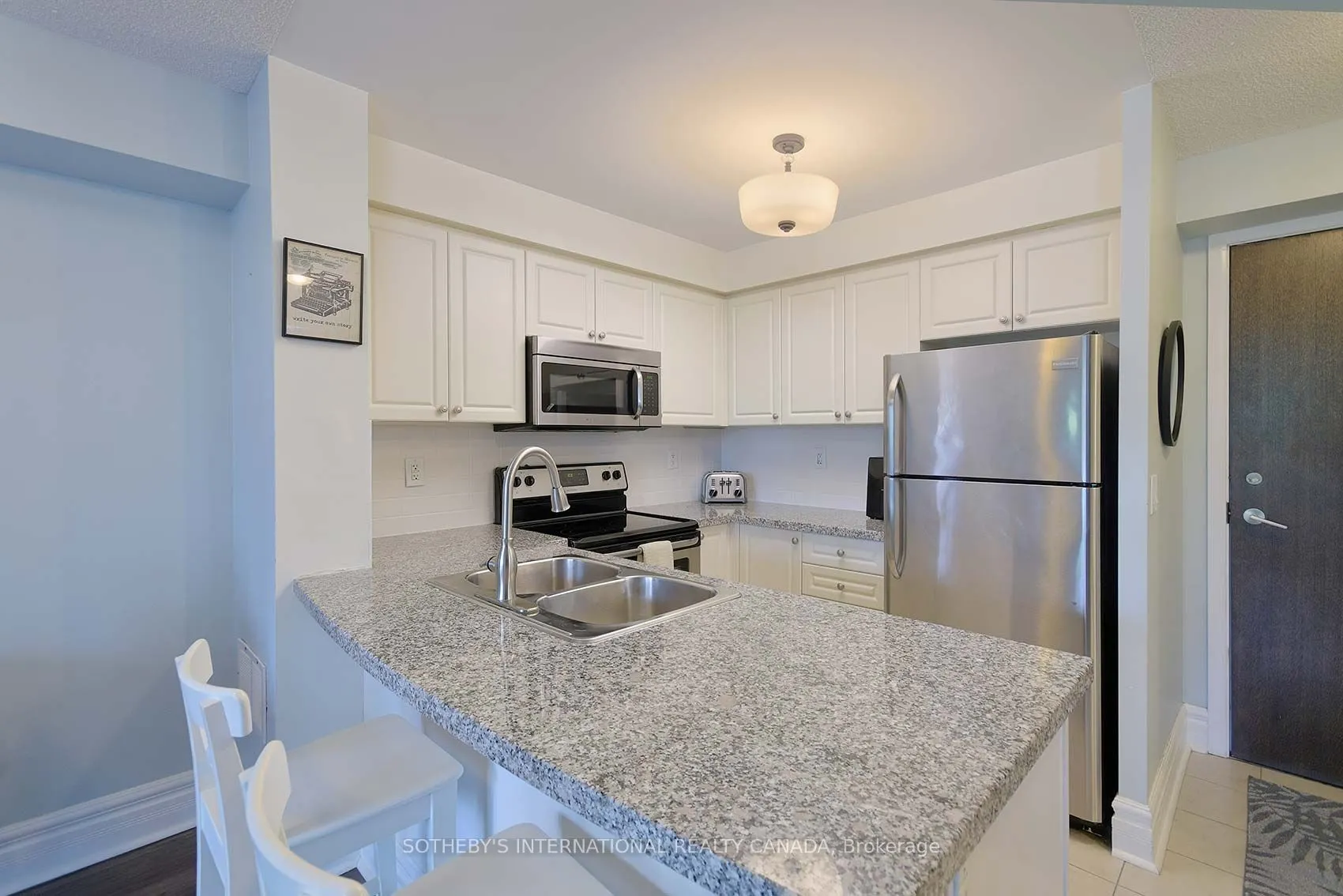 3 Michael Power Place, #208