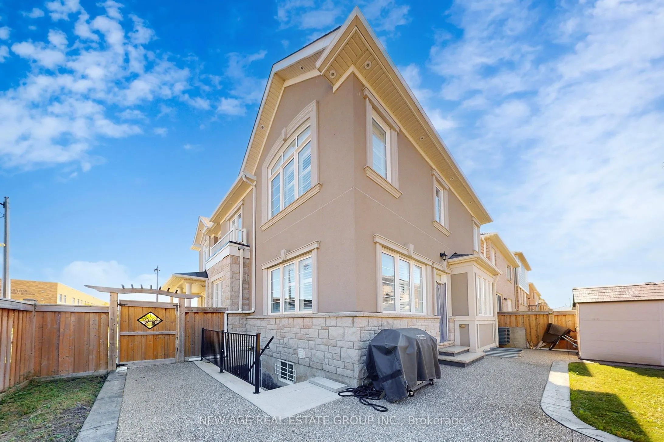 153 Whitlock Avenue
