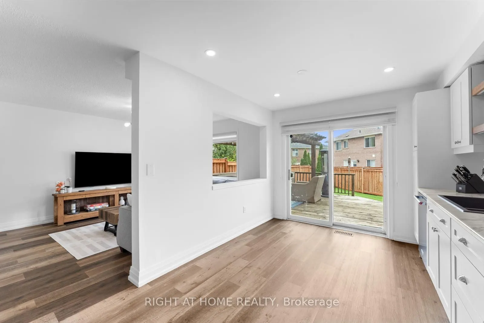 394 BAVERSTOCK Crescent