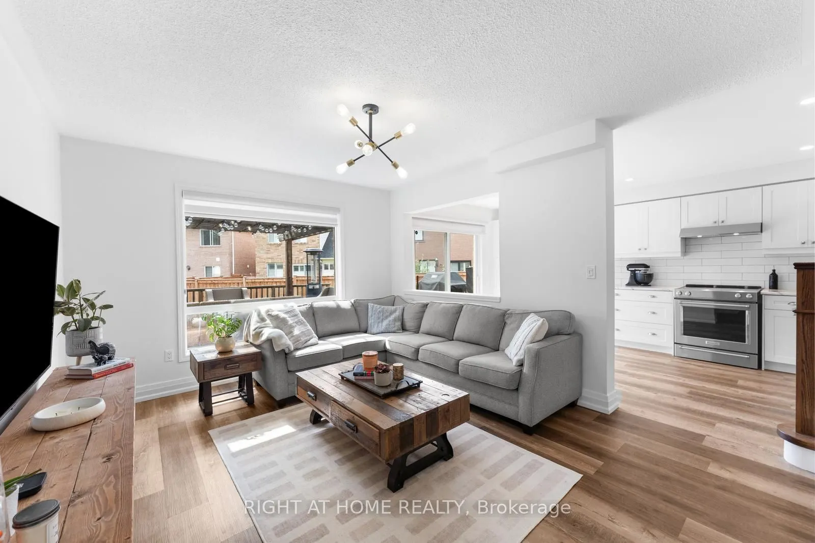 394 BAVERSTOCK Crescent