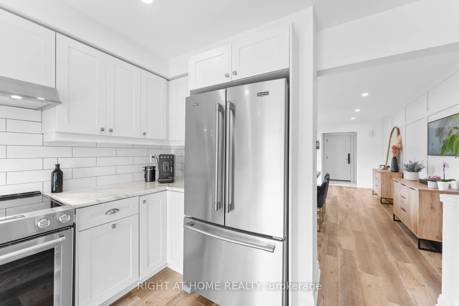 394 BAVERSTOCK Crescent
