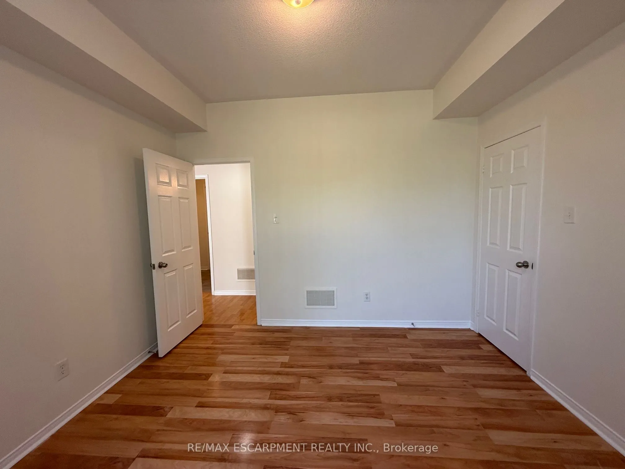 5055 Oscar Peterson Boulevard, #8