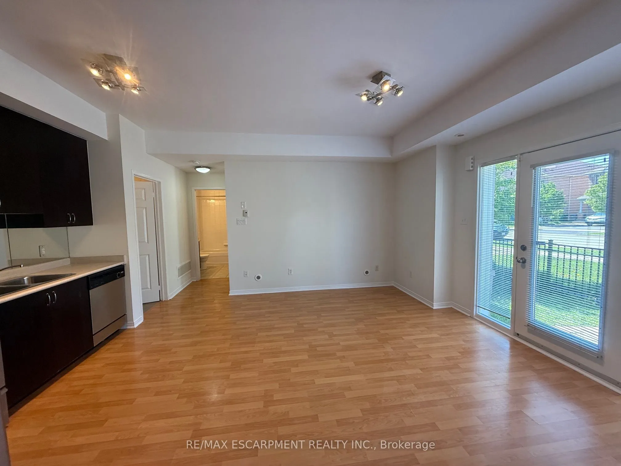 5055 Oscar Peterson Boulevard, #8