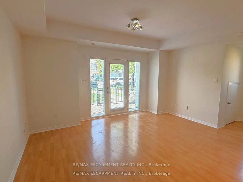 5055 Oscar Peterson Boulevard, #8